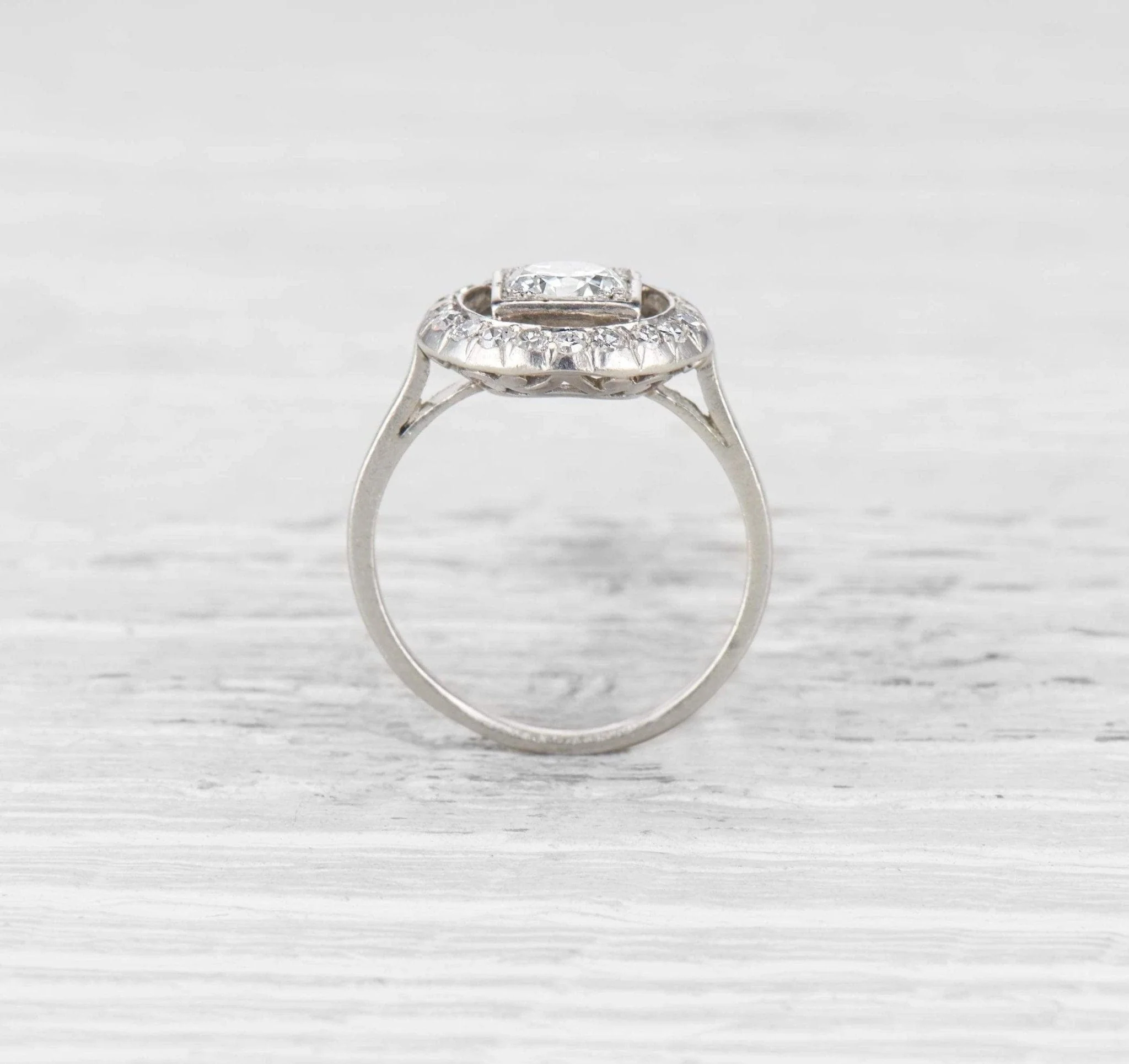 .74 CARAT LATE ART DECO DIAMOND ENGAGEMENT RING - Image 4