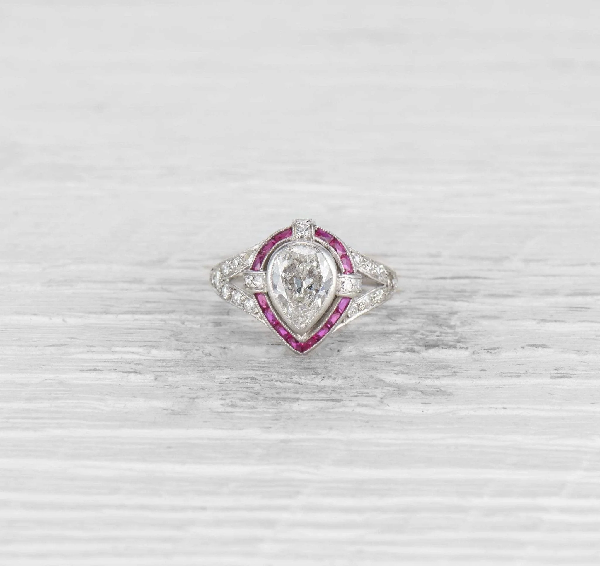 1.00 CARAT ART DECO PEAR DIAMOND AND RUBY ENGAGEMENT RING - Image 2