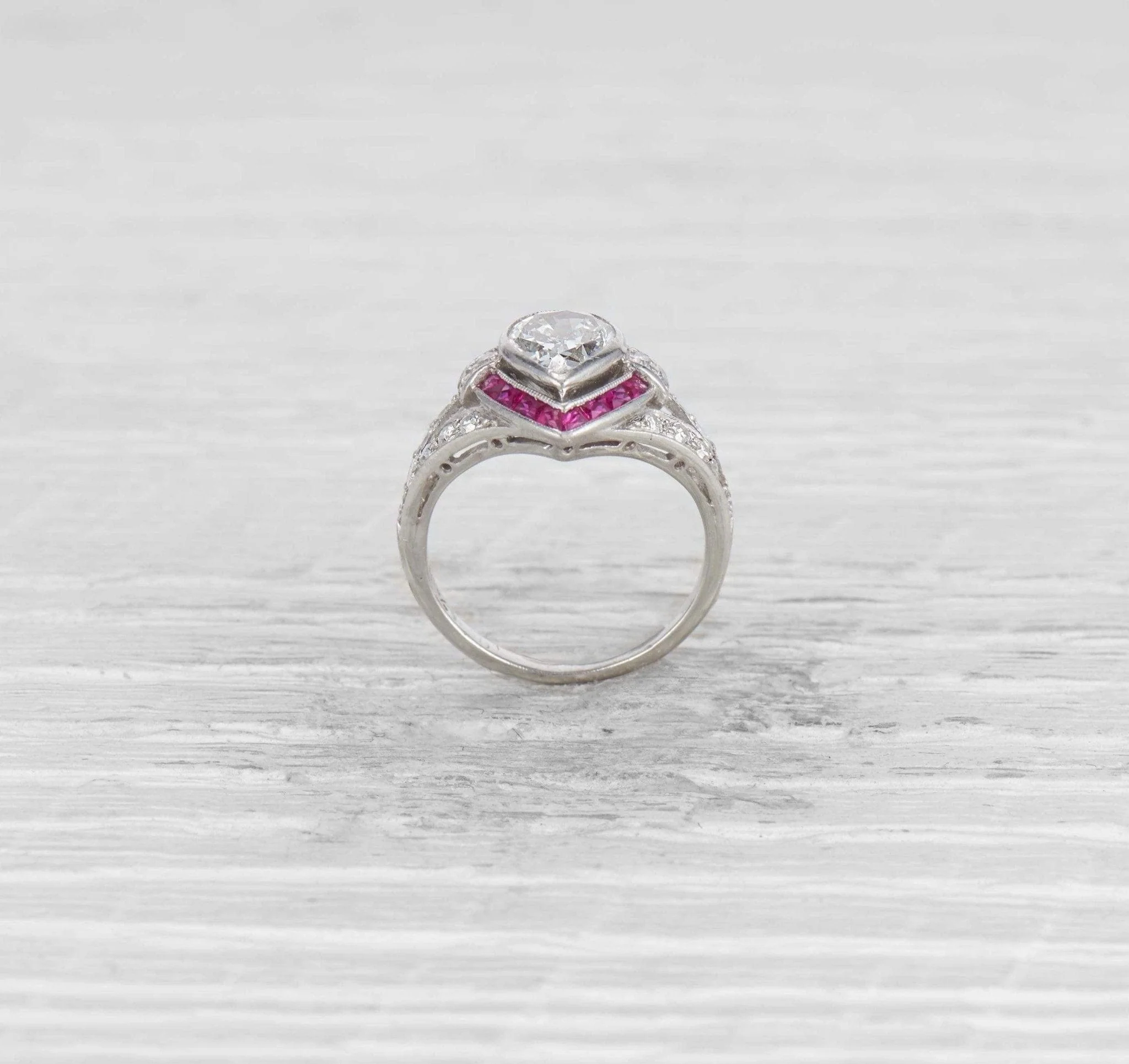 1.00 CARAT ART DECO PEAR DIAMOND AND RUBY ENGAGEMENT RING - Image 4