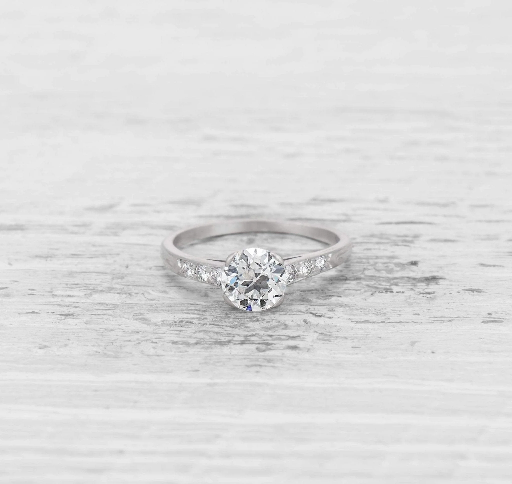 1.00 CARAT TIFFANY DIAMOND SOLITAIRE ENGAGEMENT RING - Image 2