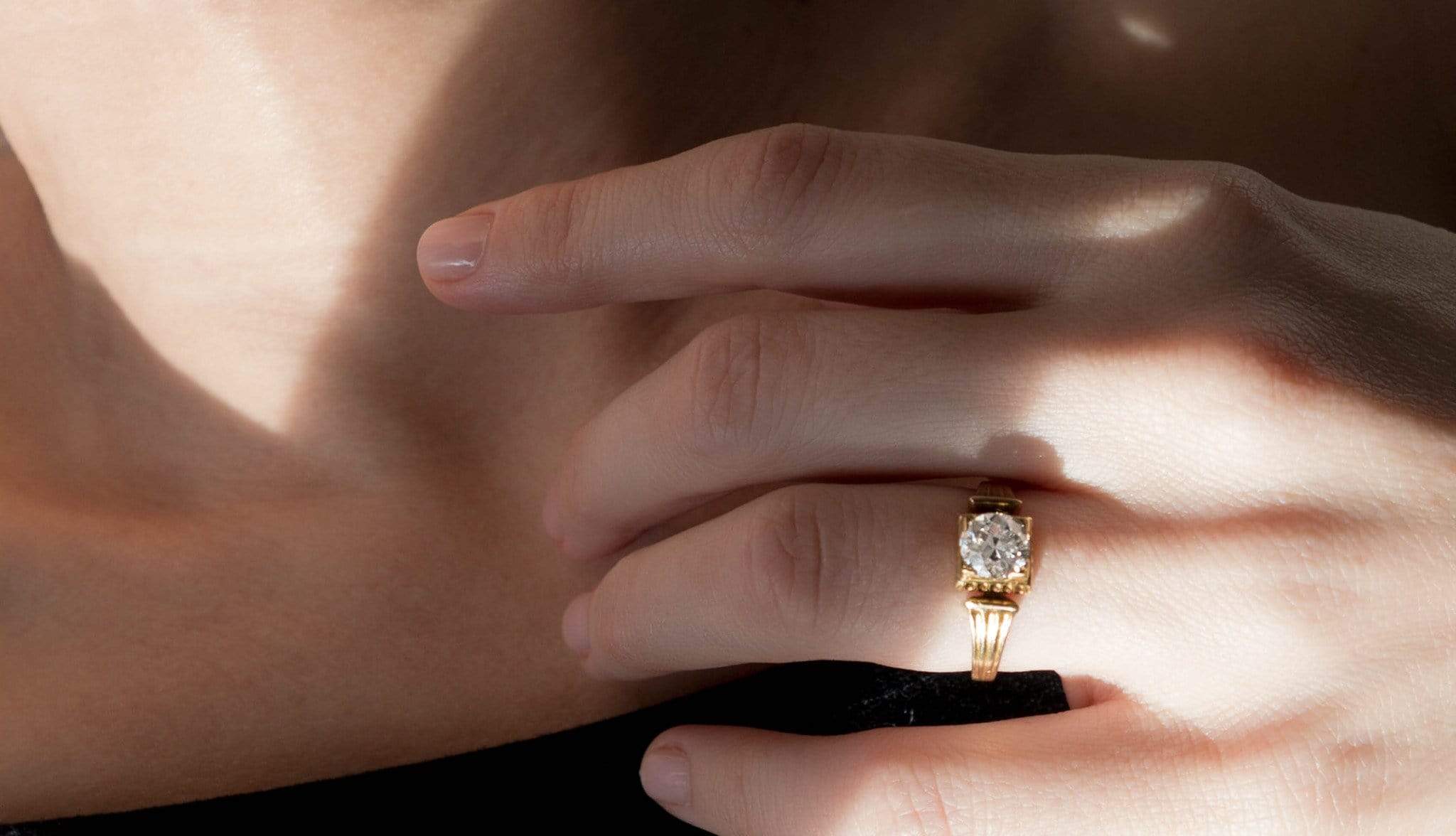 1.01 Carat Victorian Engagement Ring - Image 6