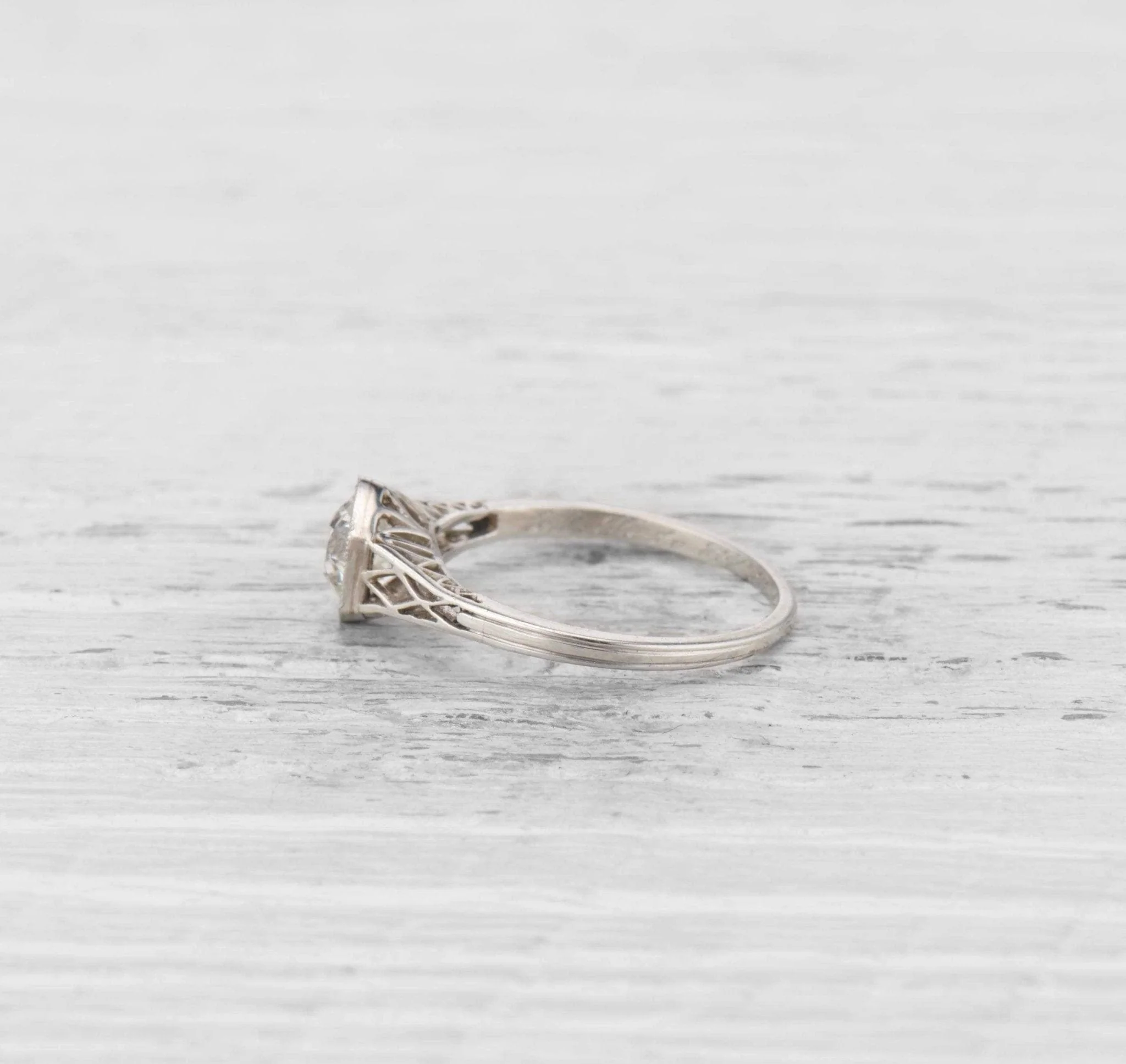 1.02 ART DECO DIAMOND ENGAGEMENT RING - Image 3