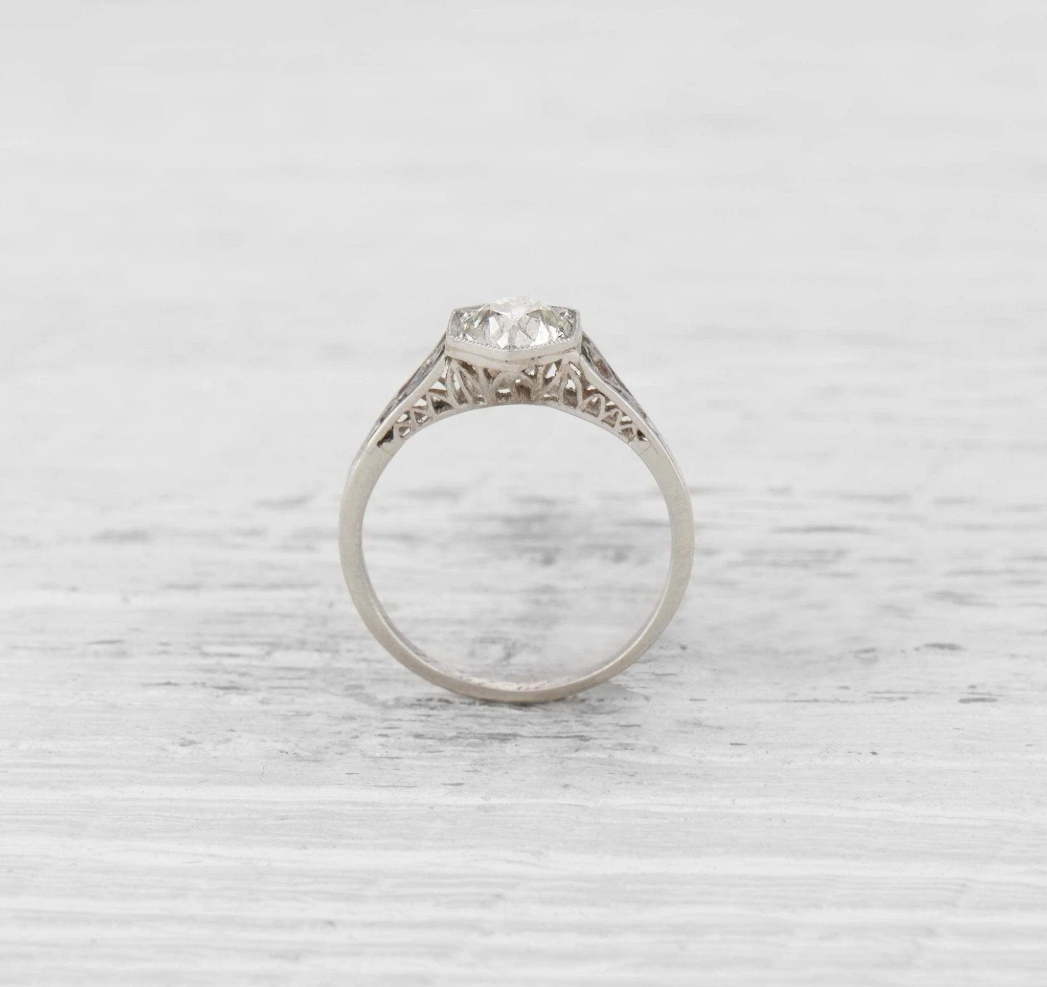 1.02 ART DECO DIAMOND ENGAGEMENT RING - Image 4