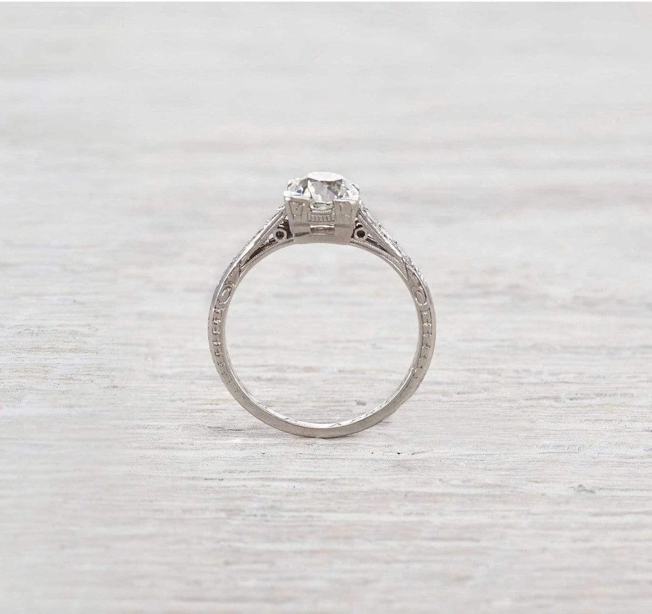 1.03 Carat Art Deco Engagement Ring - Image 4
