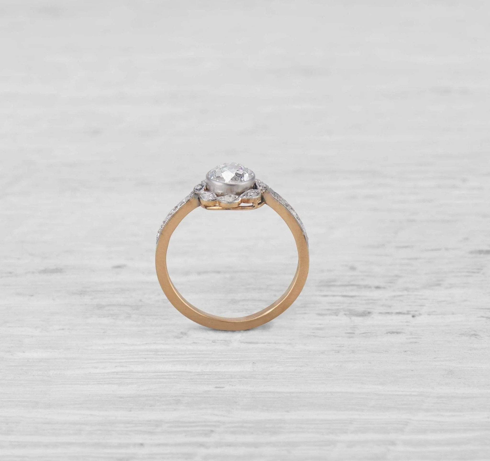 1.03 CARAT EDWARDIAN ENGAGEMENT RING - Image 4