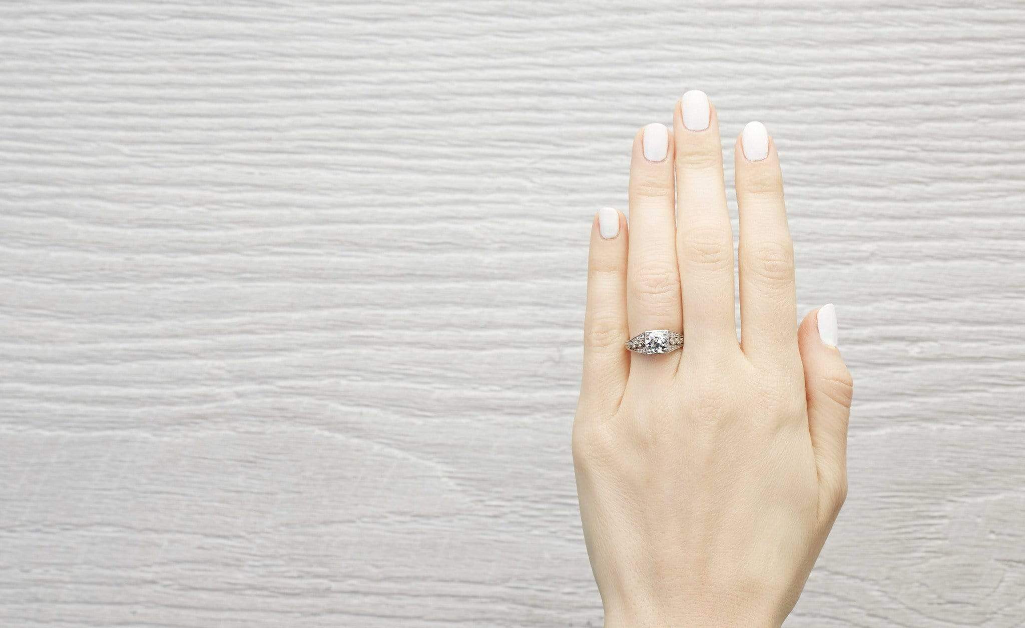1.03 Carat Vintage Art Deco Engagement Ring - Image 5