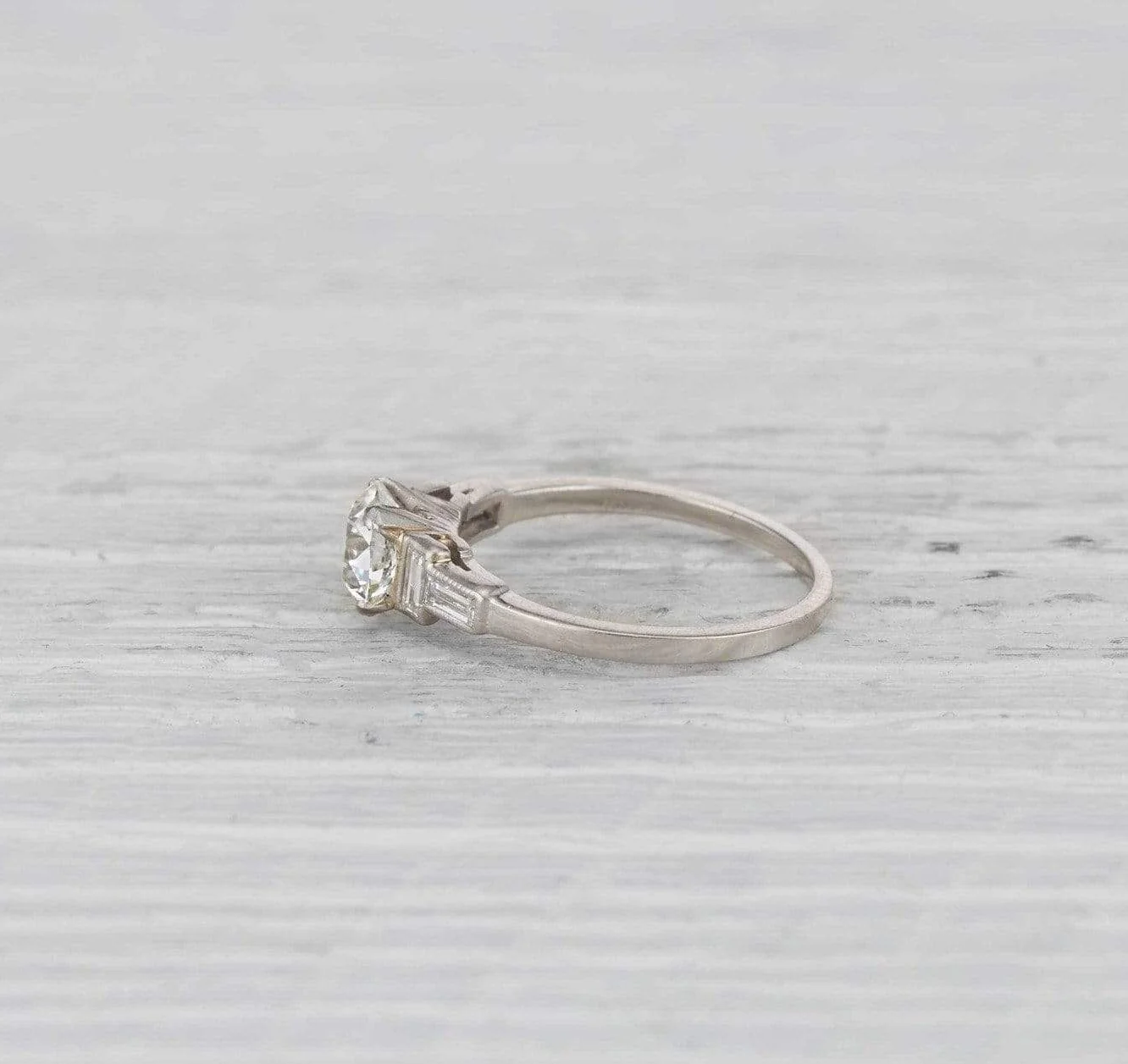 1.04 Carat Art Deco Diamond Engagement Ring - Image 3