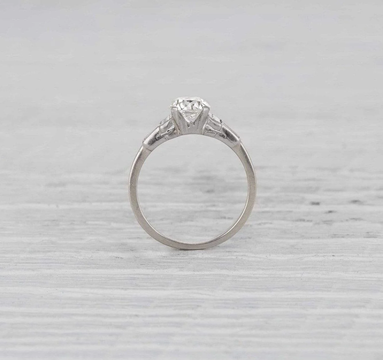 1.04 Carat Art Deco Diamond Engagement Ring - Image 4