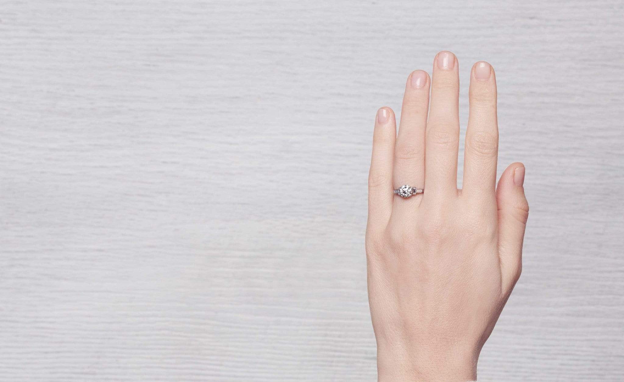 1.04 Carat Art Deco Diamond Engagement Ring - Image 5