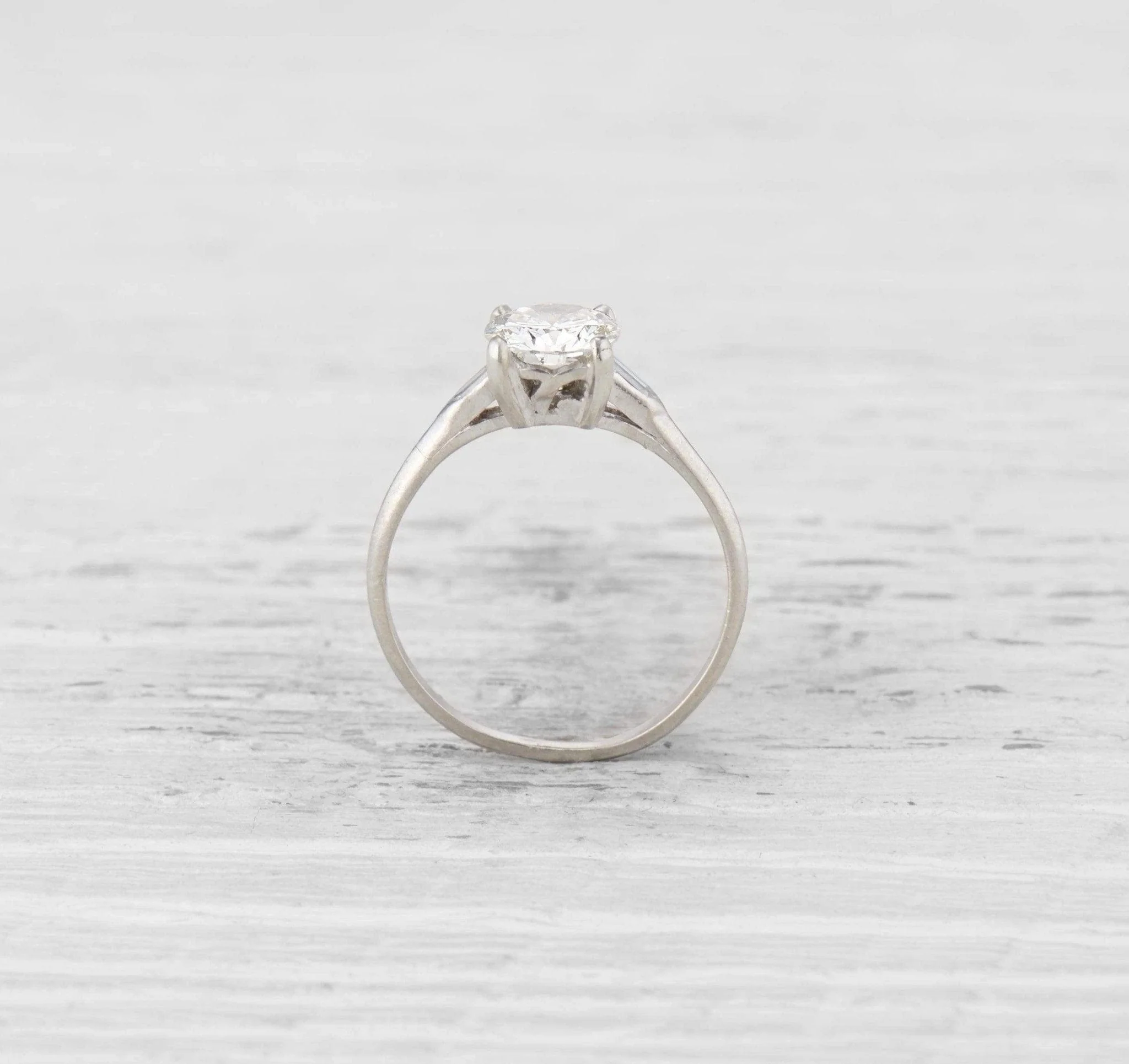 1.04 CARAT TIFFANY & CO. ART DECO DIAMOND ENGAGEMENT RING - Image 4