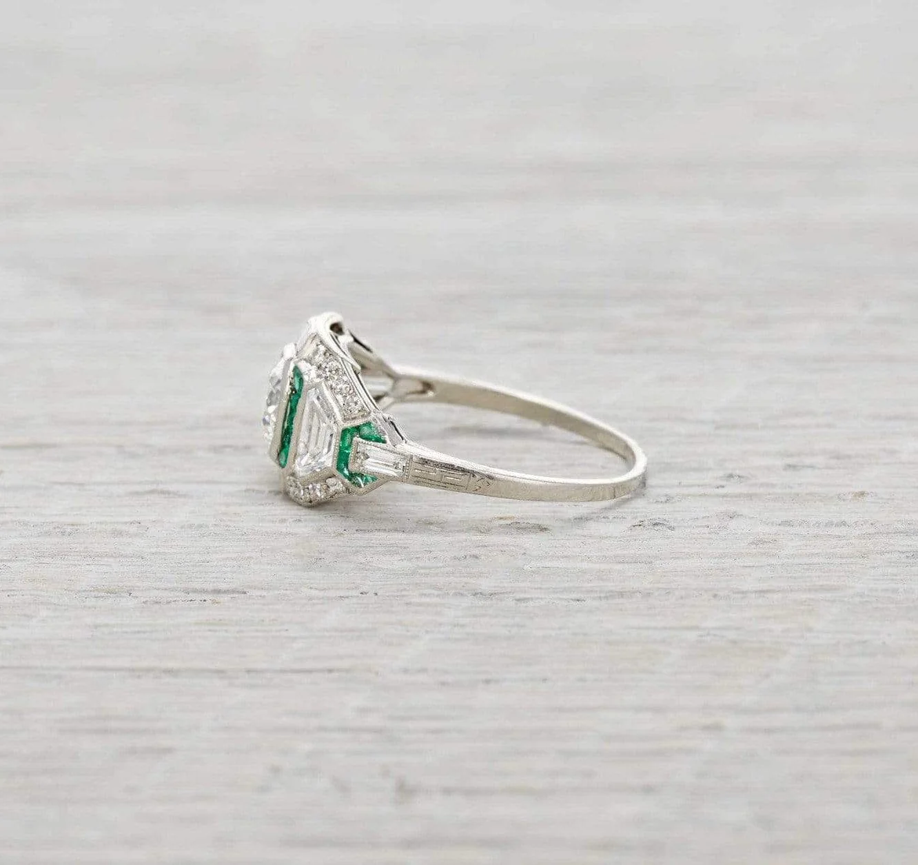 1.05 Carat Art Deco Engagement Ring - Image 3