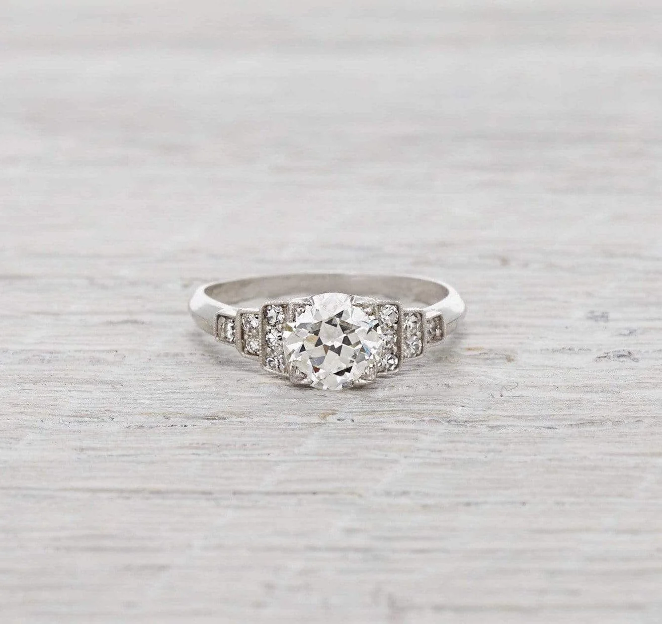 1.05 Carat Art Deco Engagement Ring - Image 2