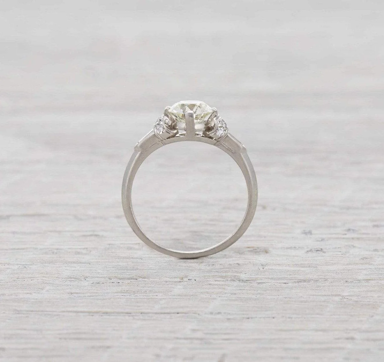 1.06 Carat Art Deco Engagement Ring - Image 4