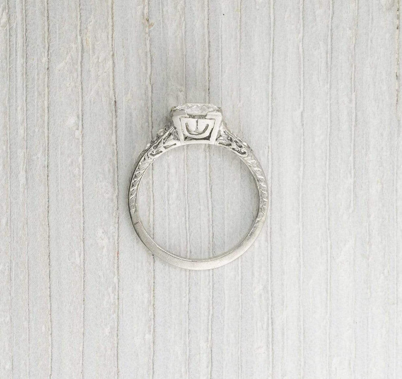 1.07 Carat Art Deco Vintage Diamond Engagement Ring - Image 4