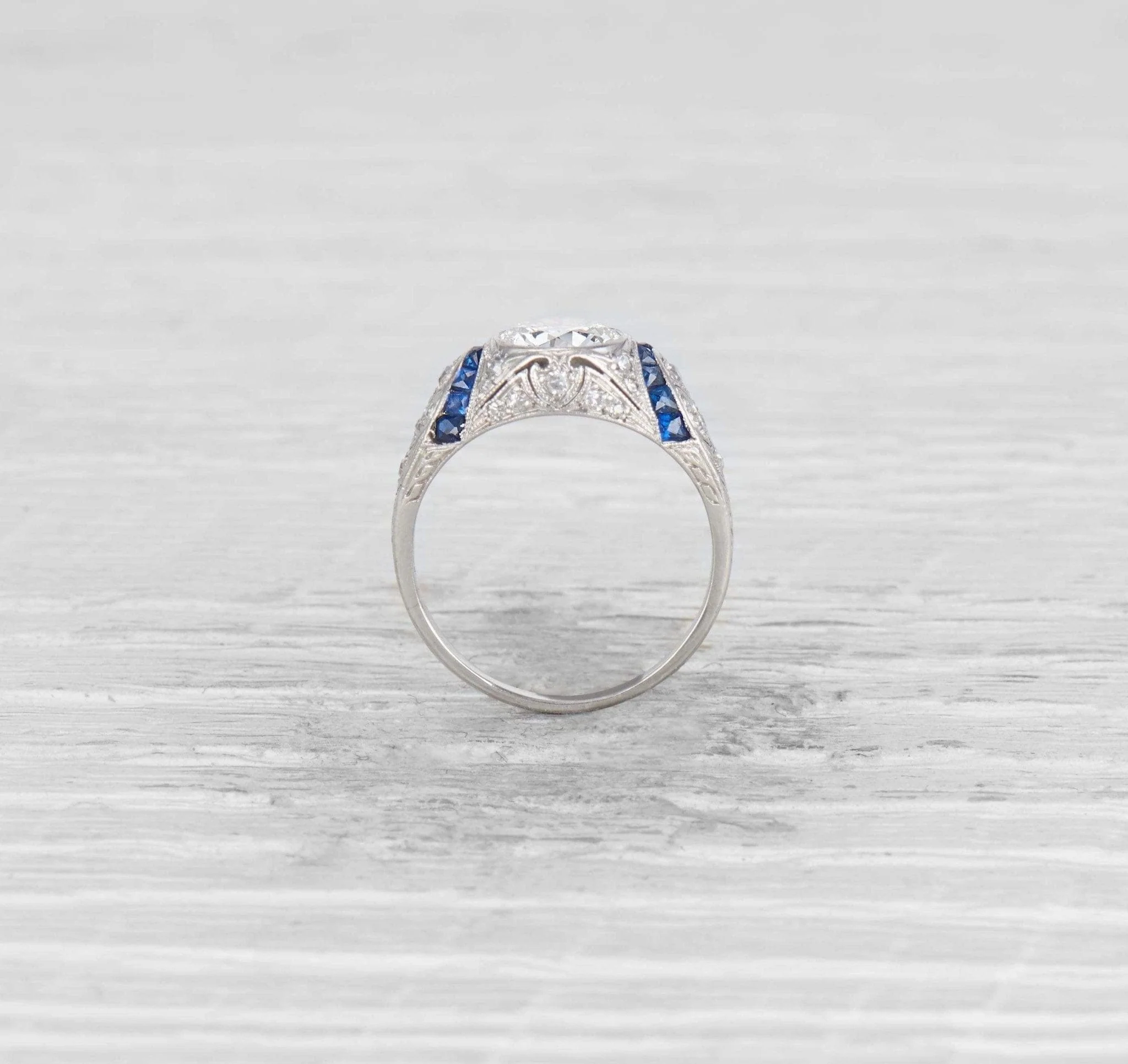 1.10 CARAT ART DECO DIAMOND AND SAPPHIRE ENGAGEMENT RING - Image 4