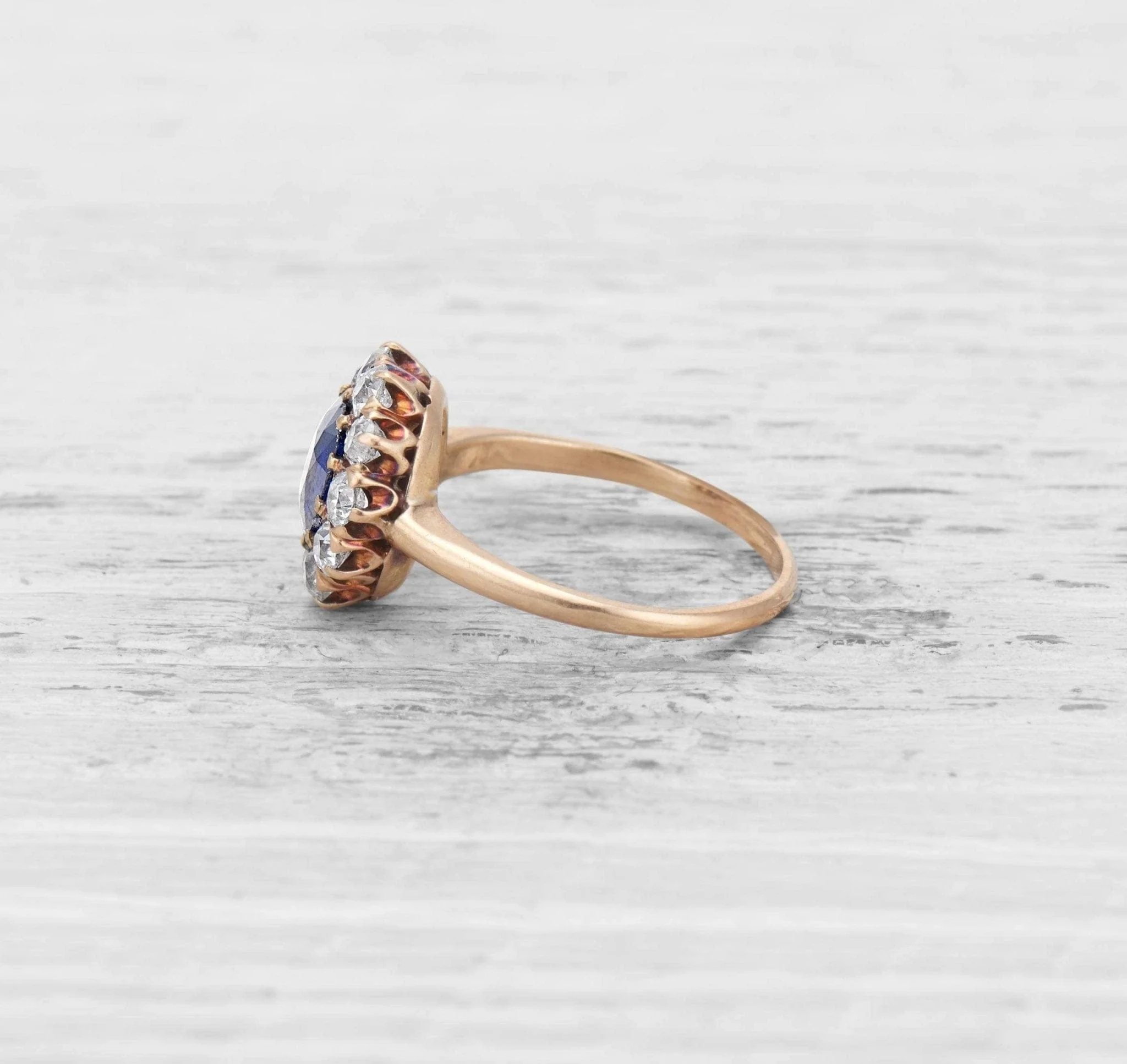 1.10 CARAT VICTORIAN SAPPHIRE AND DIAMOND CLUSTER RING - Image 5