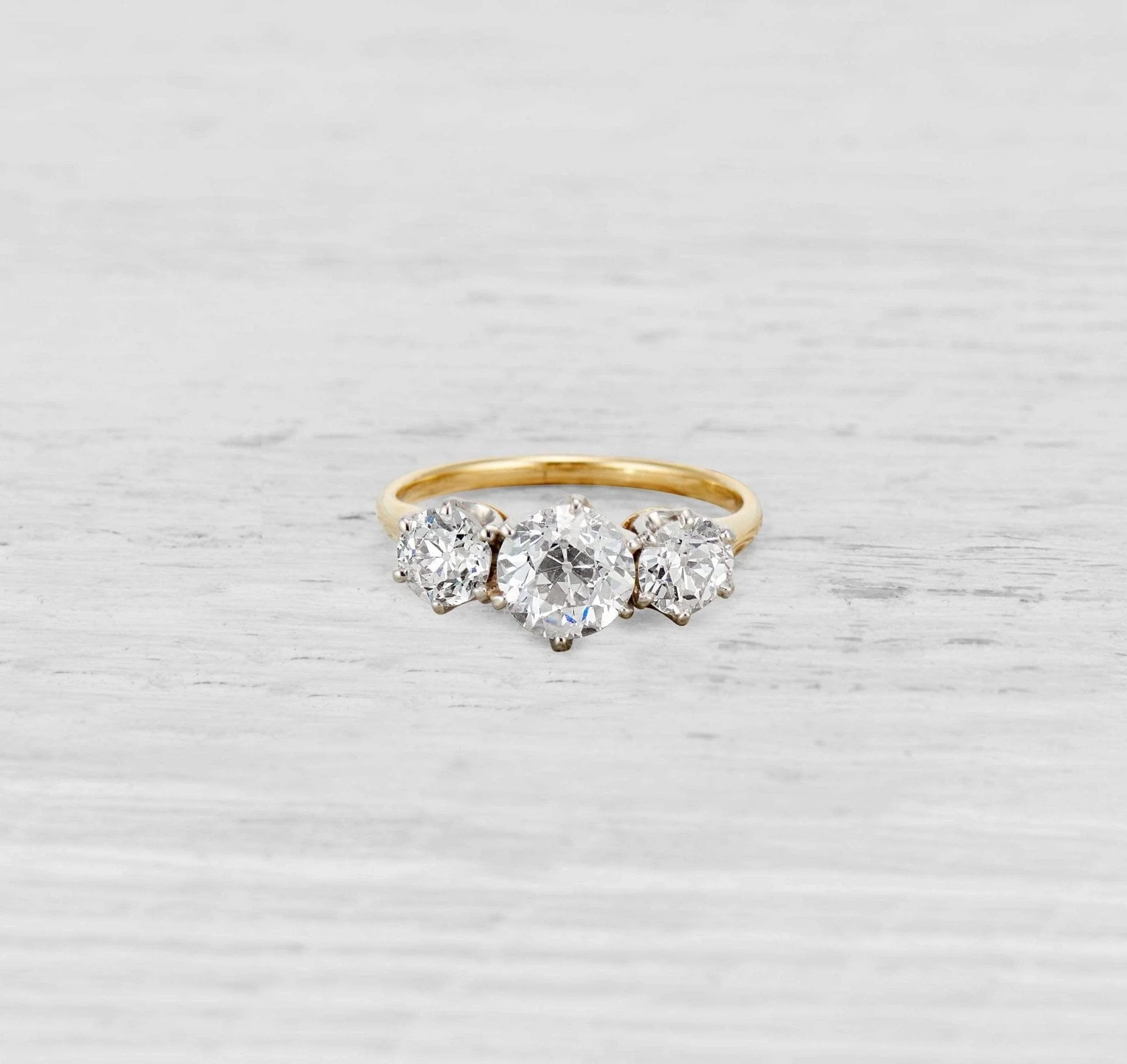 1.11 CARAT DIAMOND VICTORIAN THREE STONE ENGAGEMENT RING - Image 2
