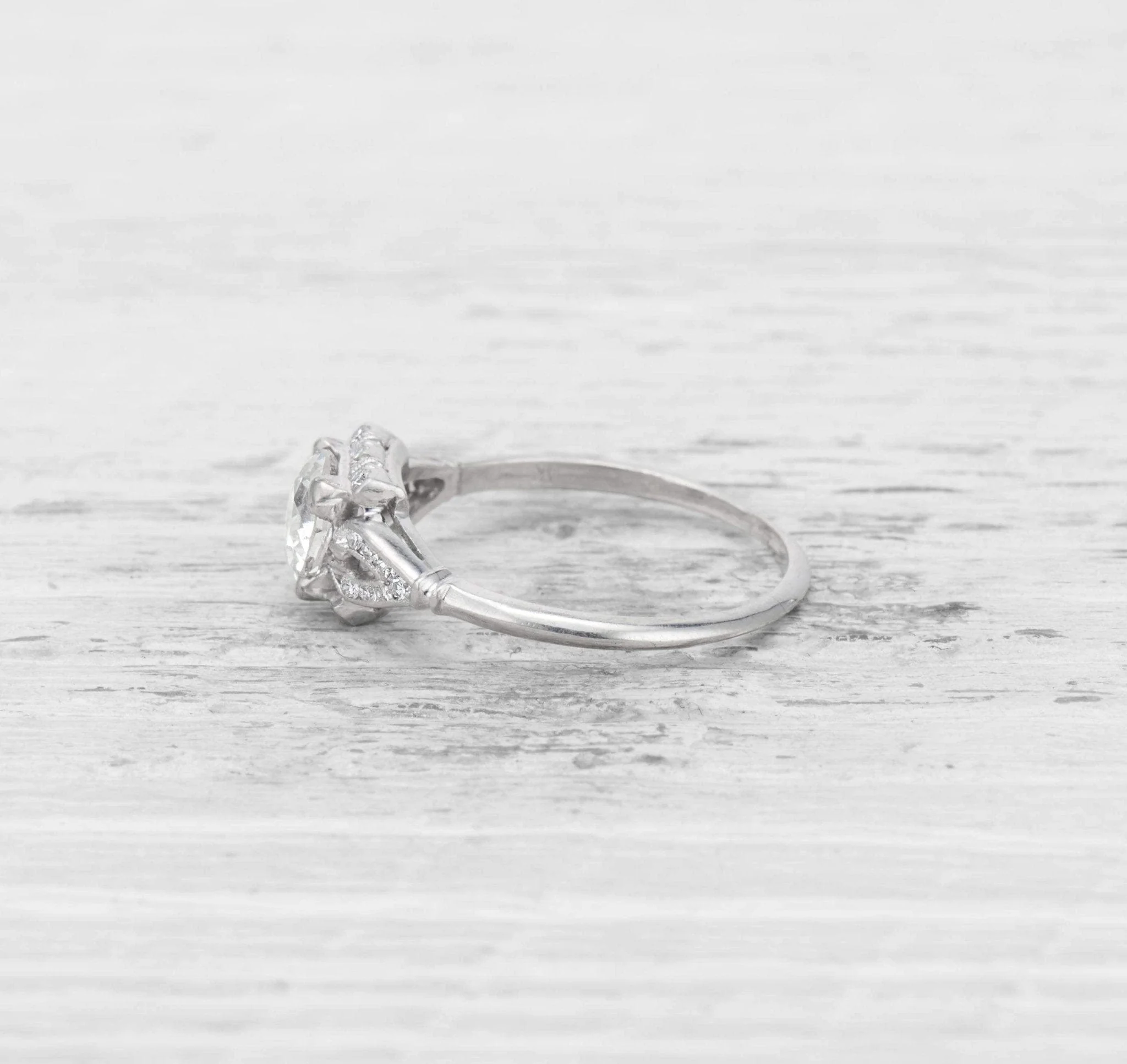 1.15 CARAT ART DECO DIAMOND ENGAGEMENT RING - Image 3