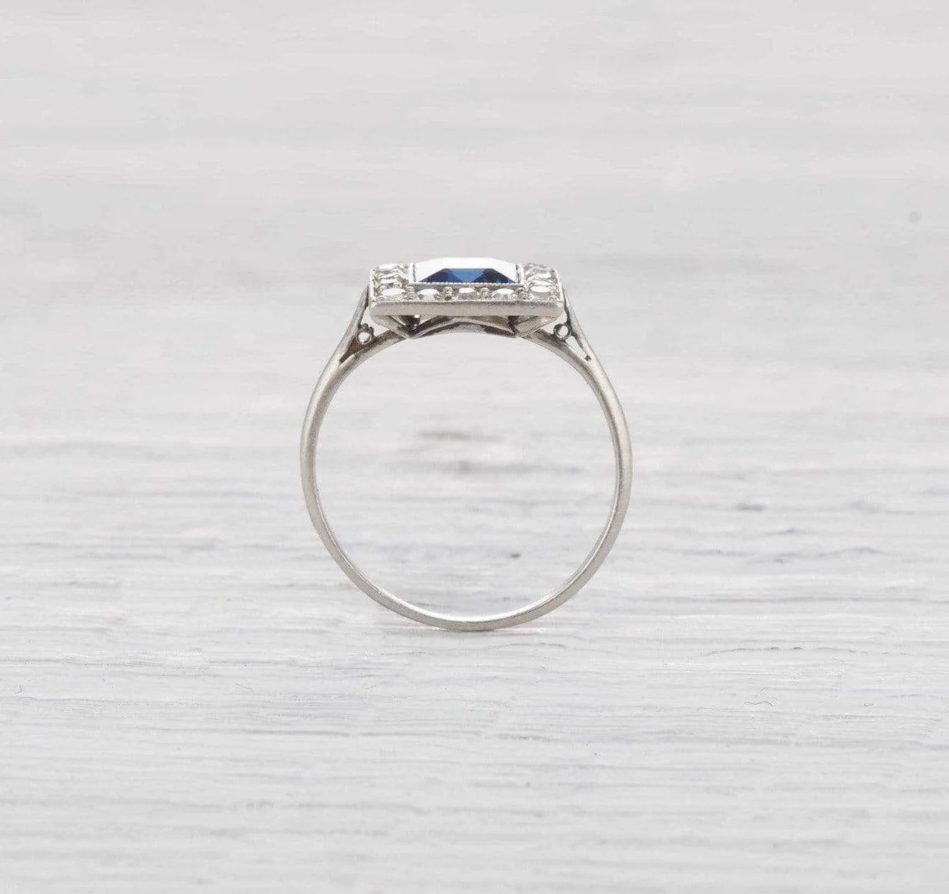 1.20 Carat Art Deco Sapphire Engagement Ring - Image 4