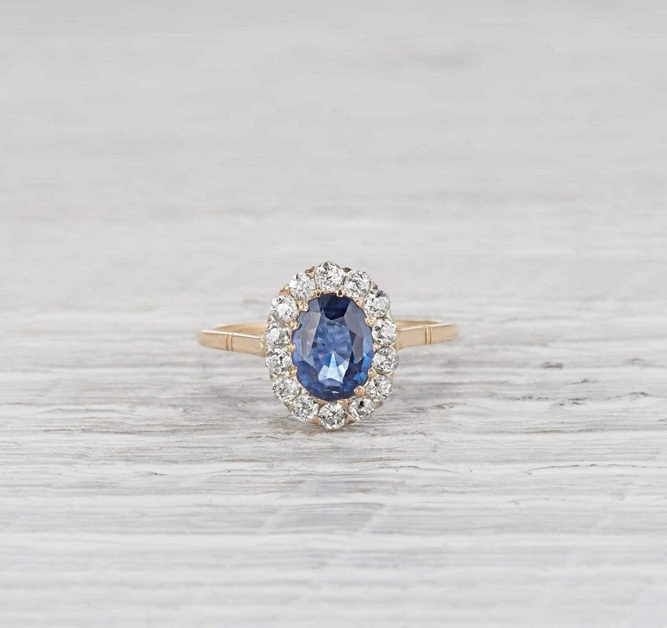 1.20 Carat Victorian Sapphire Cluster Ring - Image 2