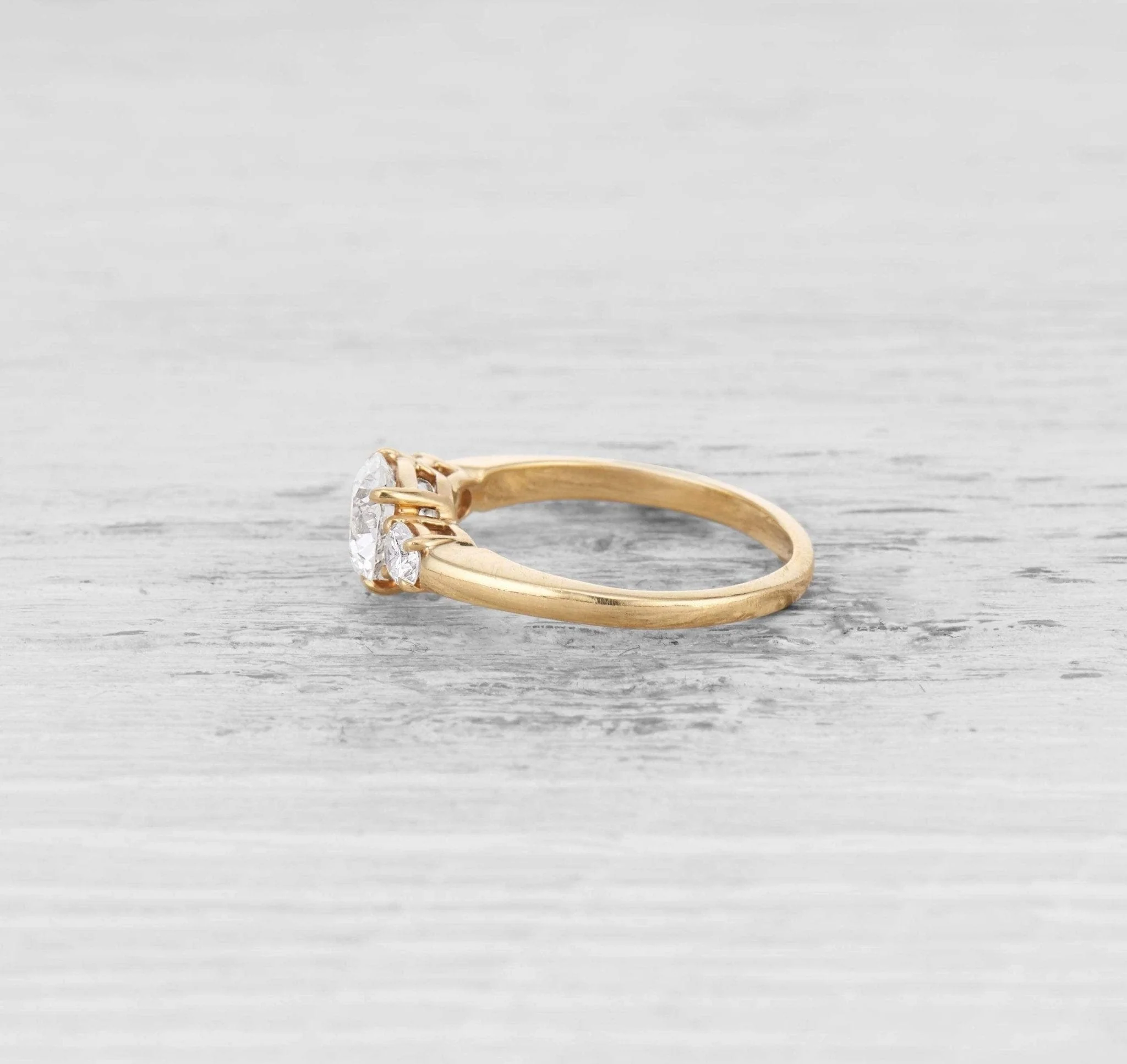 1.24 CARAT TIFFANY & CO VINTAGE DIAMOND ENGAGEMENT RING - Image 3