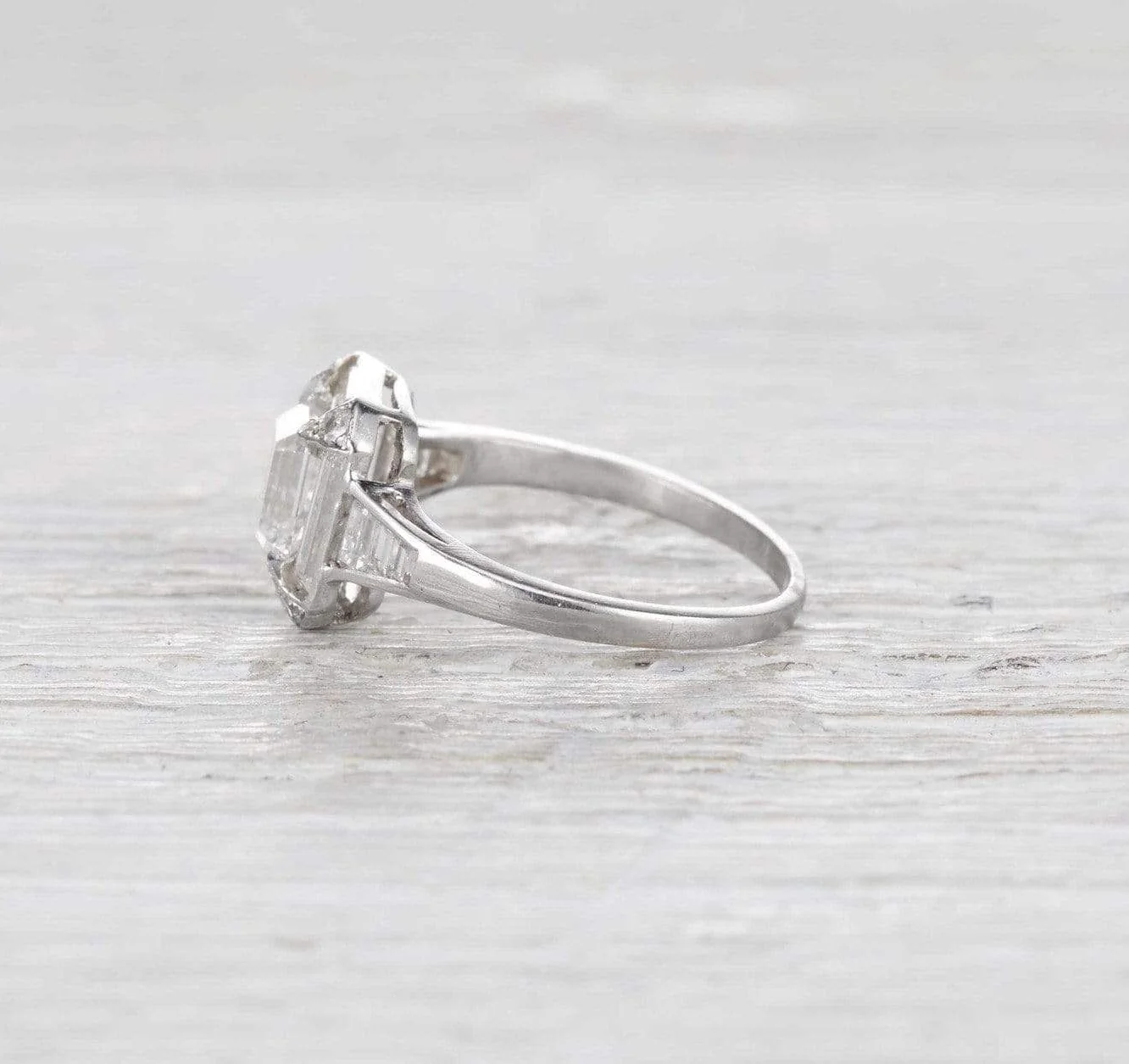 1.26 Carat Art Deco Engagement Ring - Image 3