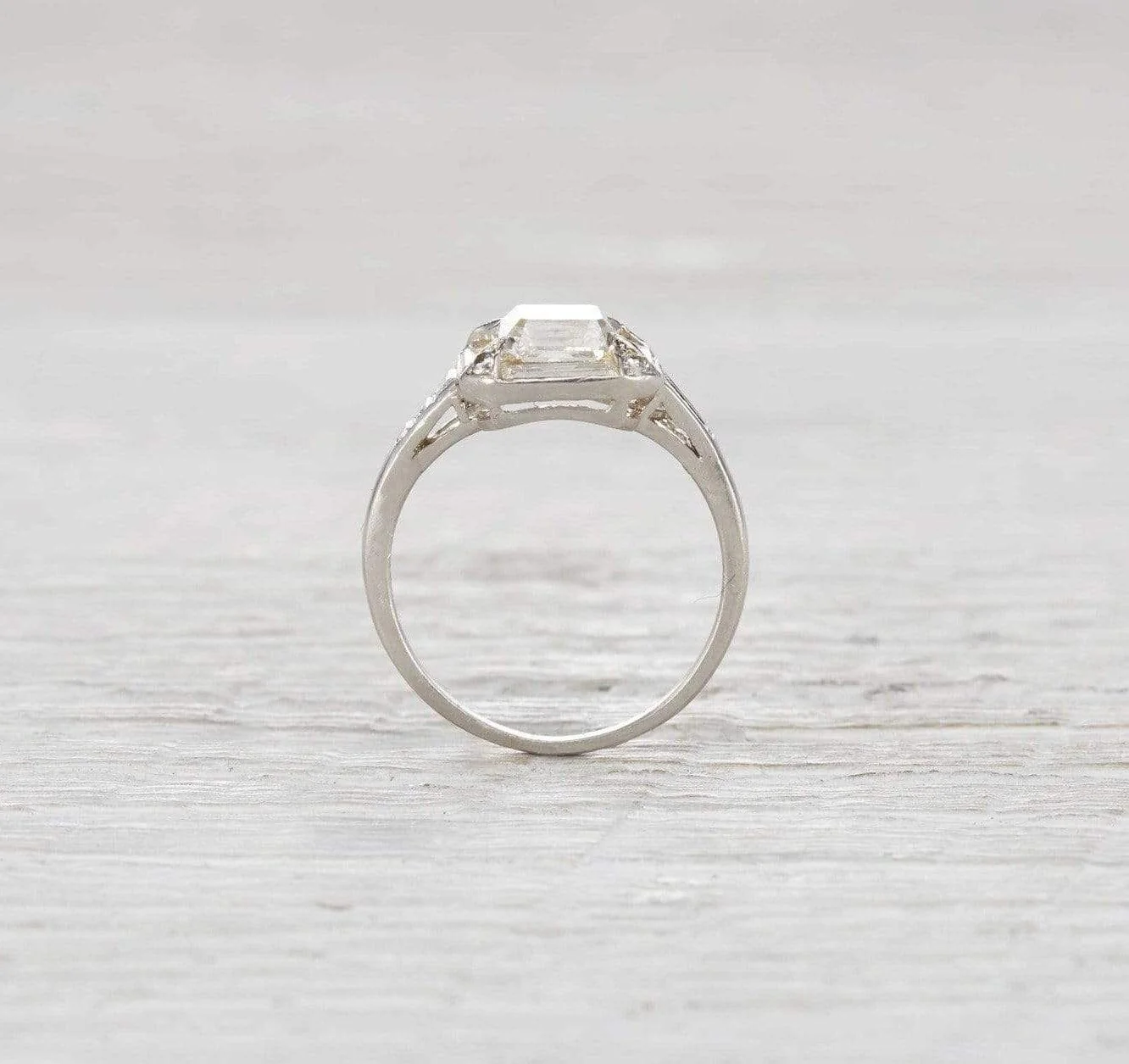 1.26 Carat Art Deco Engagement Ring - Image 4