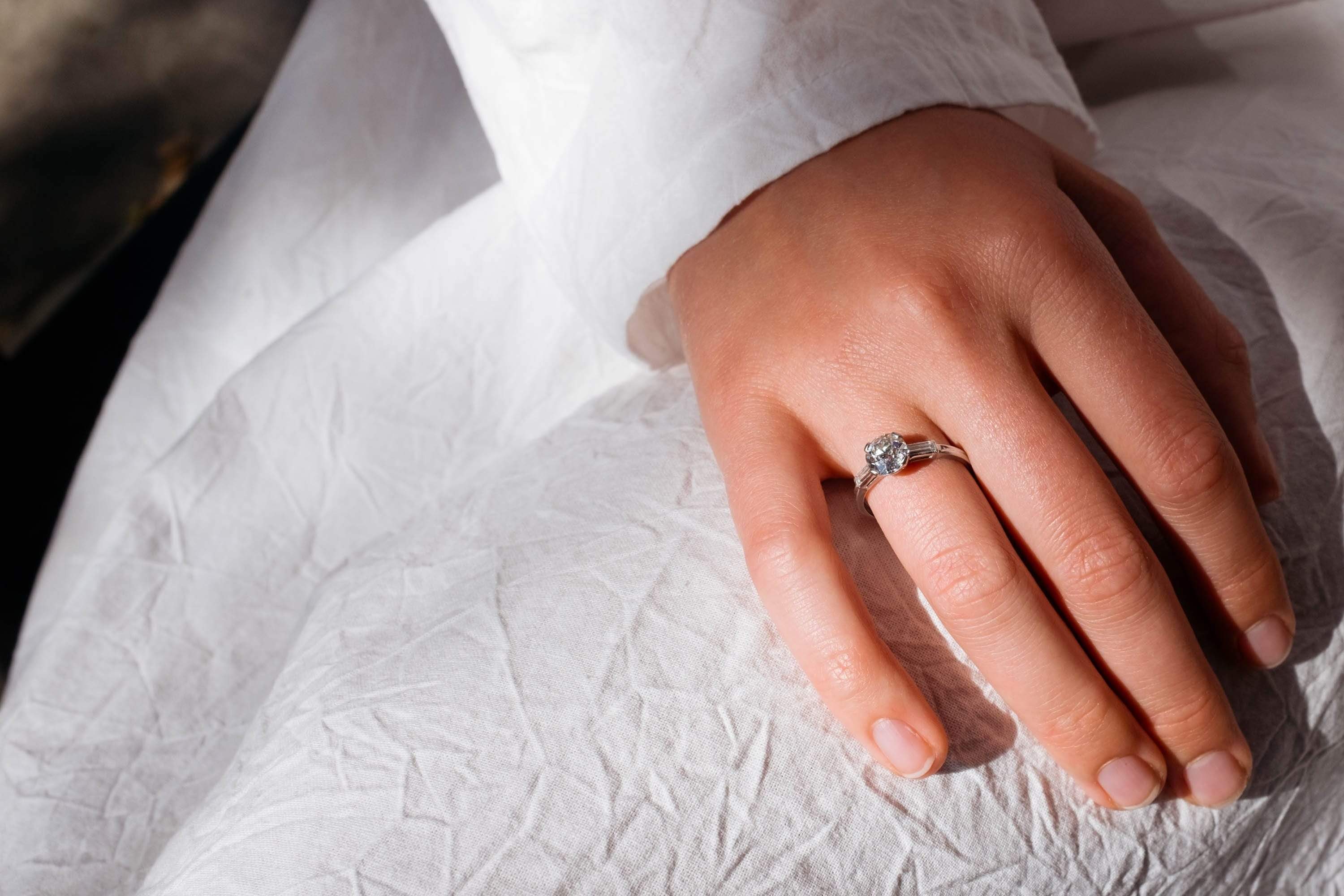 1.29 CARAT TIFFANY ART DECO DIAMOND ENGAGEMENT RING - Image 6
