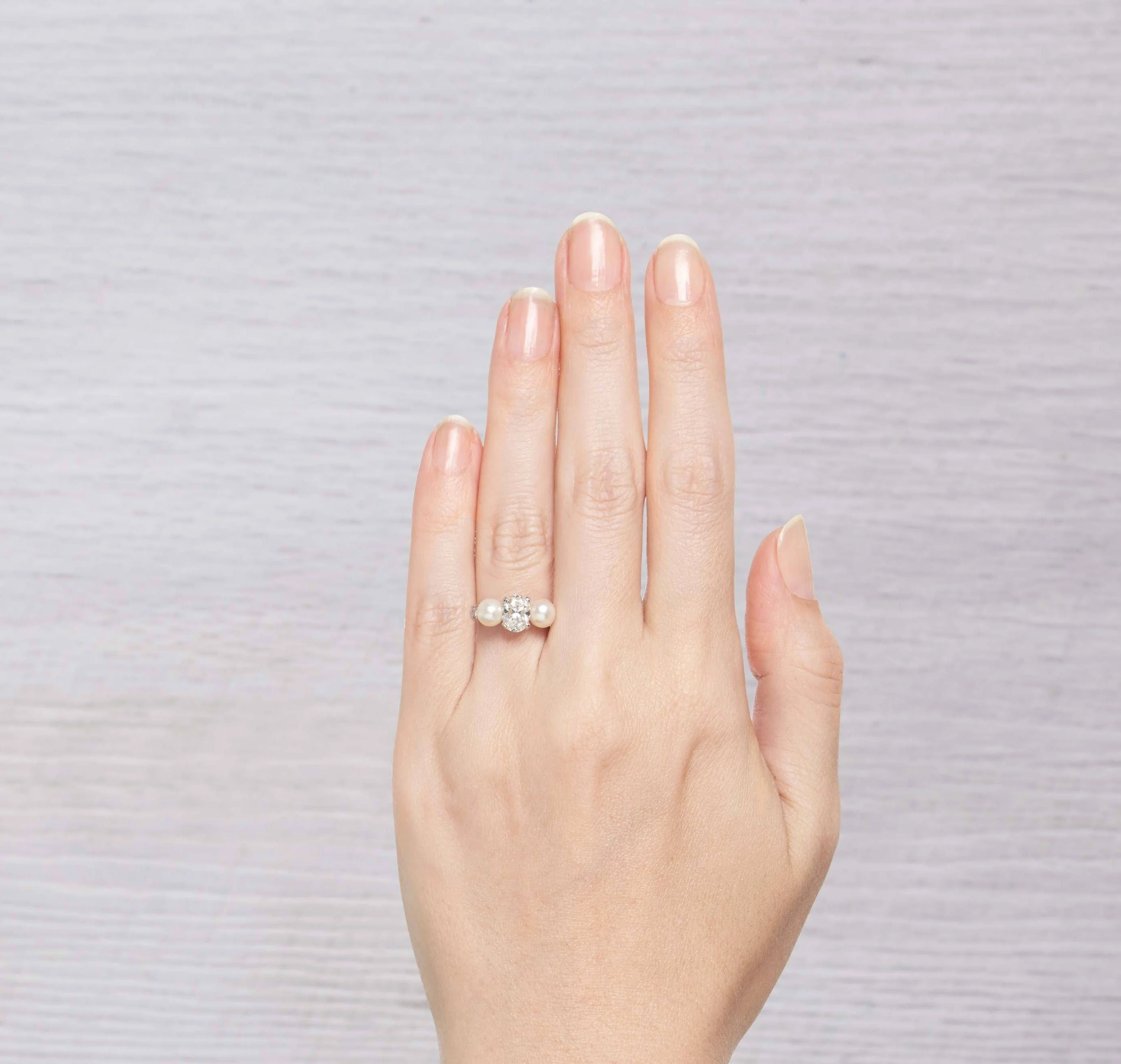 1.29 CARAT EARLY ART DECO DIAMOND AND CULTURED PEARL THREE STONE RING - Image 6