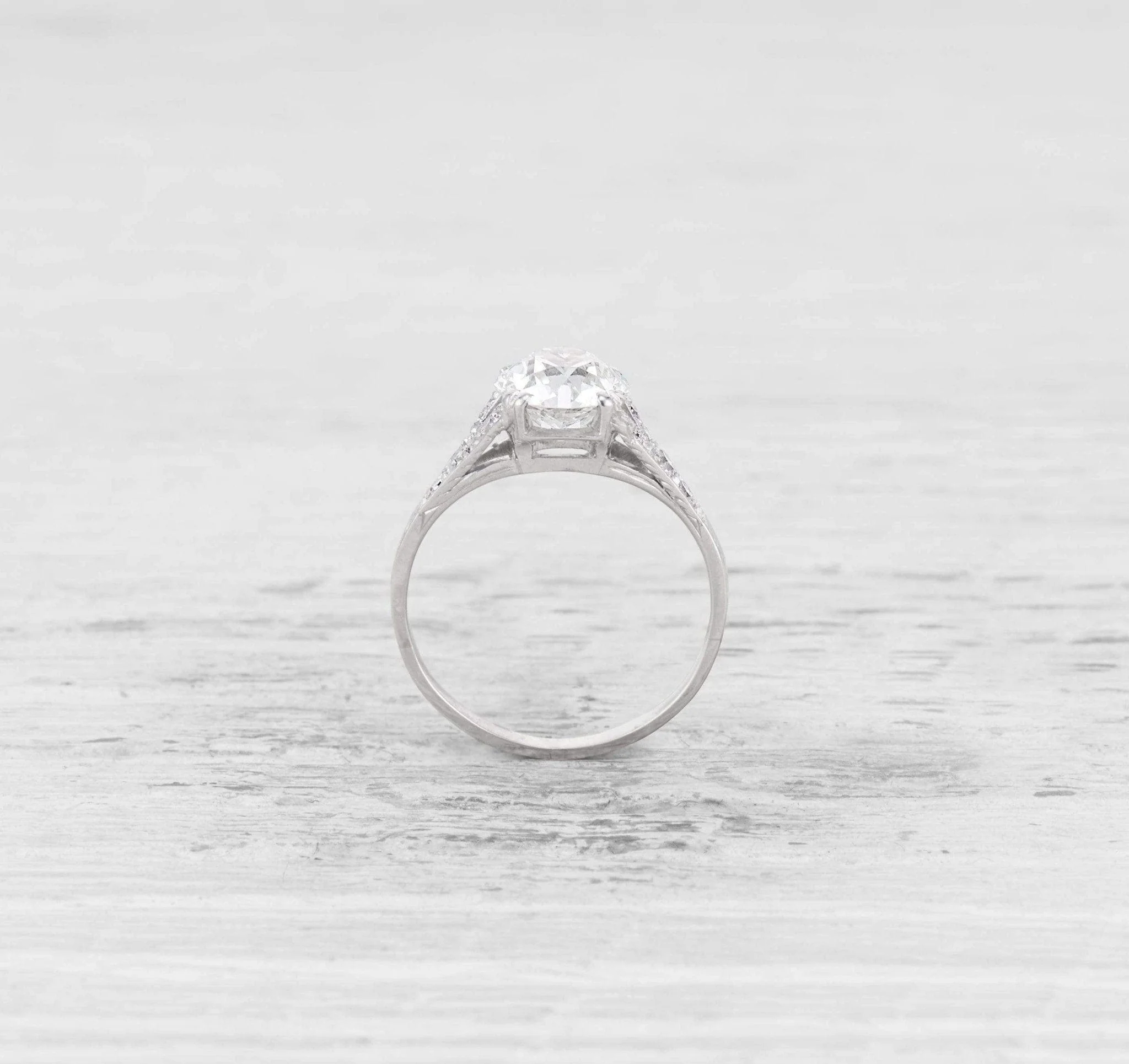 1.31 CARAT ART DECO DIAMOND ENGAGEMENT RING - Image 4