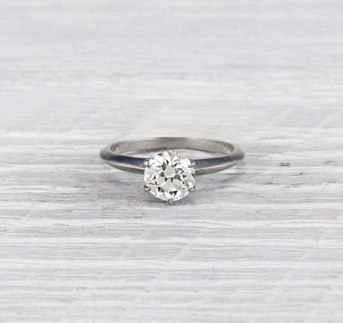 1.33 Carat Vintage Tiffany & Co. Engagement Ring - Image 2