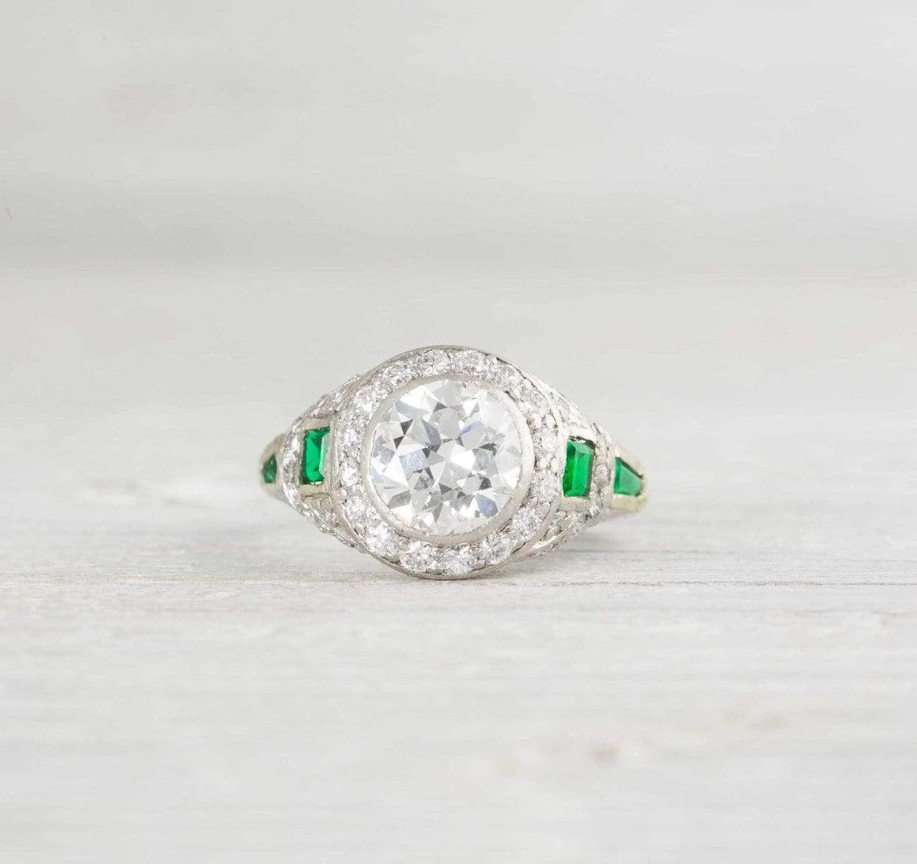 1.35 Carat Art Deco Diamond & Emerald Engagement Ring - Image 2