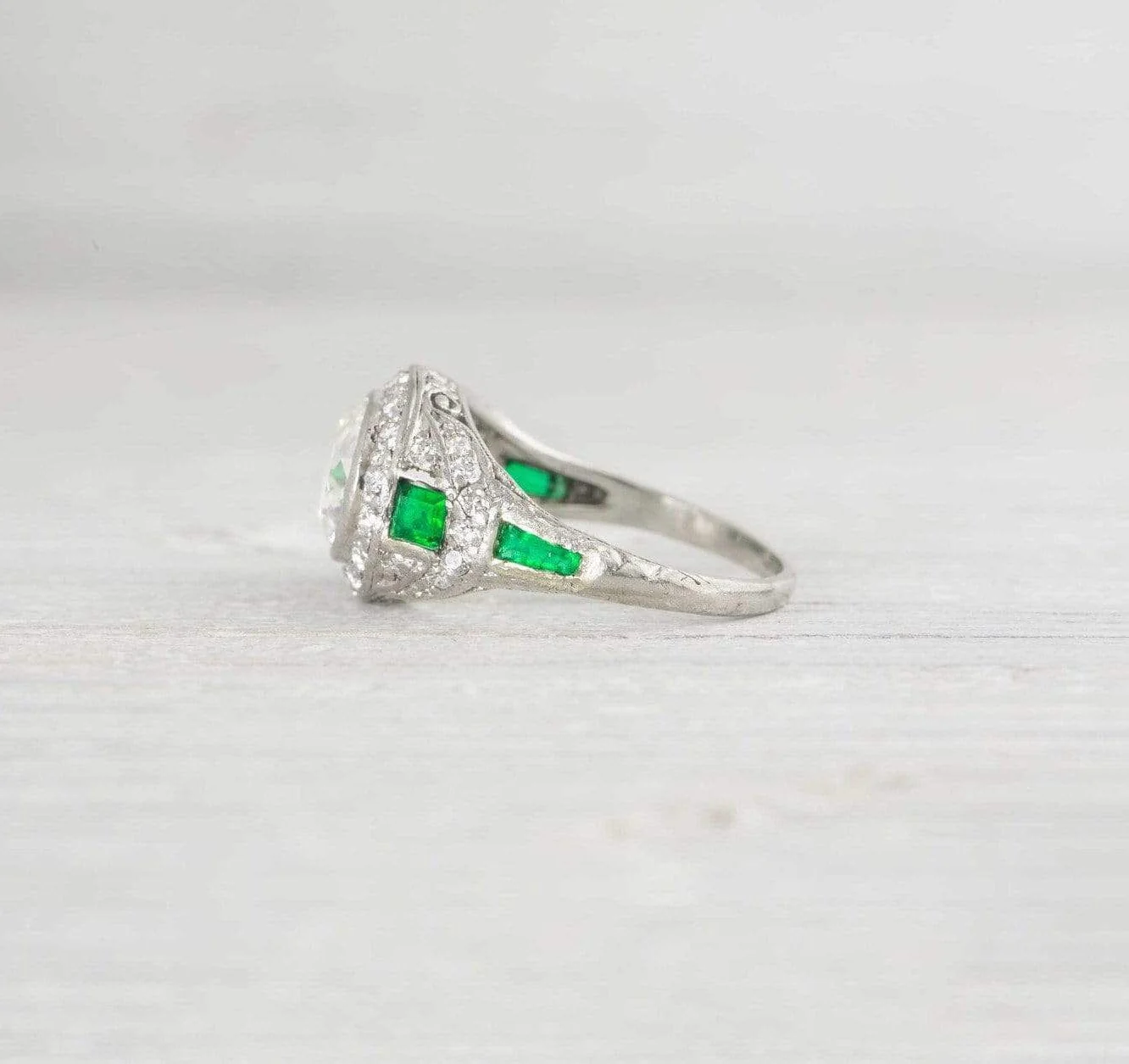 1.35 Carat Art Deco Diamond & Emerald Engagement Ring - Image 3