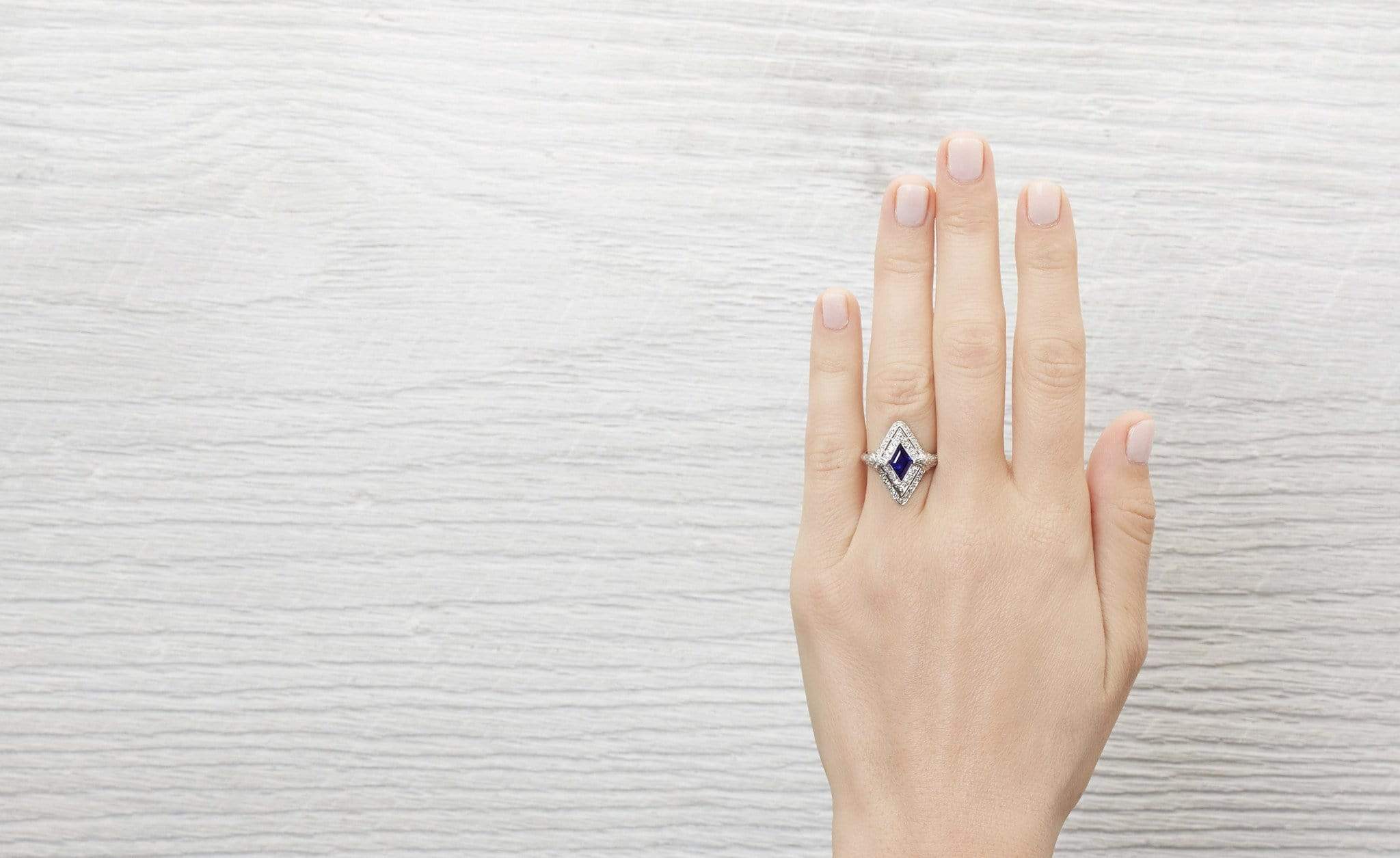 1.40 Carat Art Deco Sapphire and Diamond Ring - Image 5