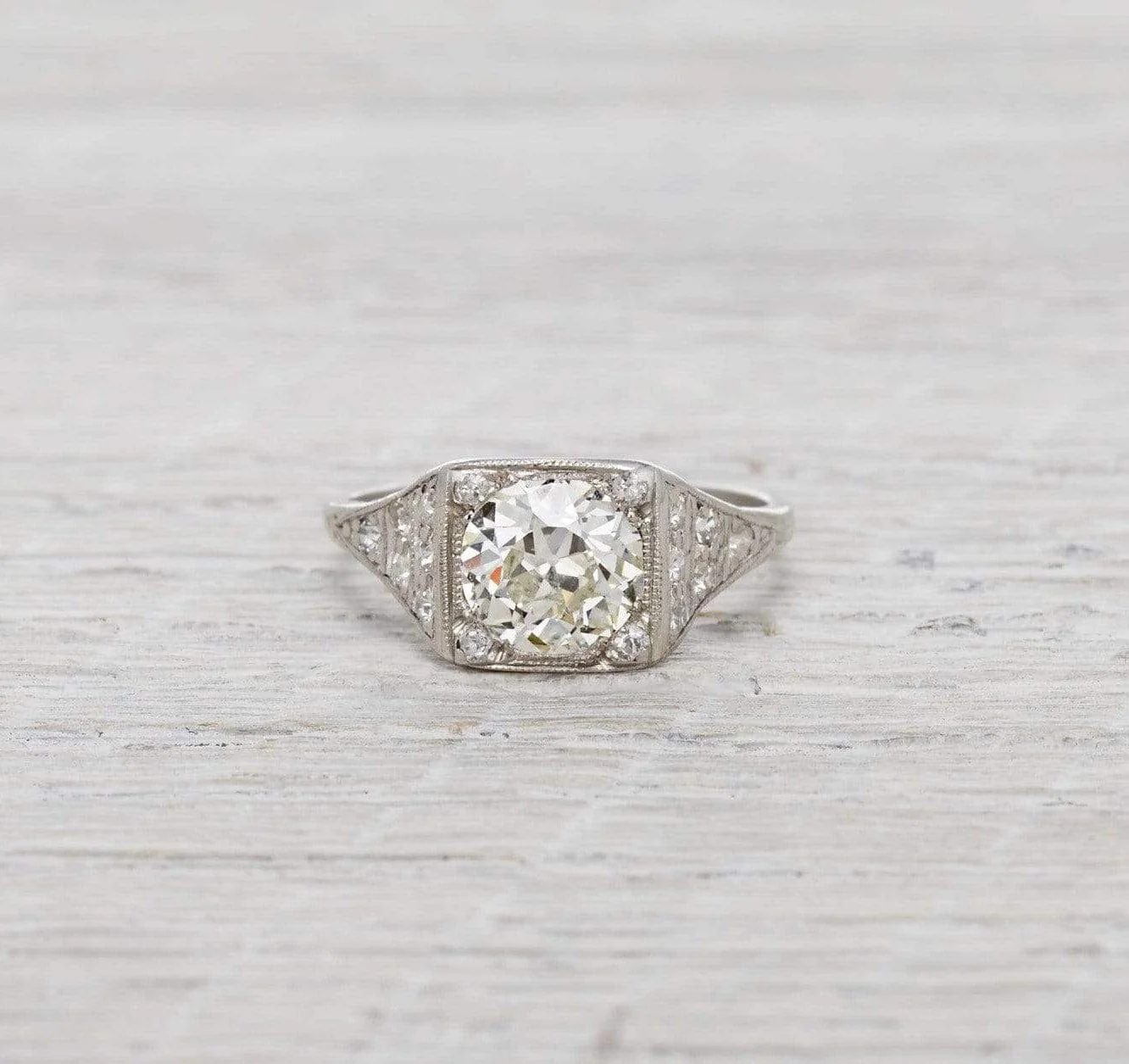 1.40 Carat Vintage Art Deco Engagement Ring - Image 2