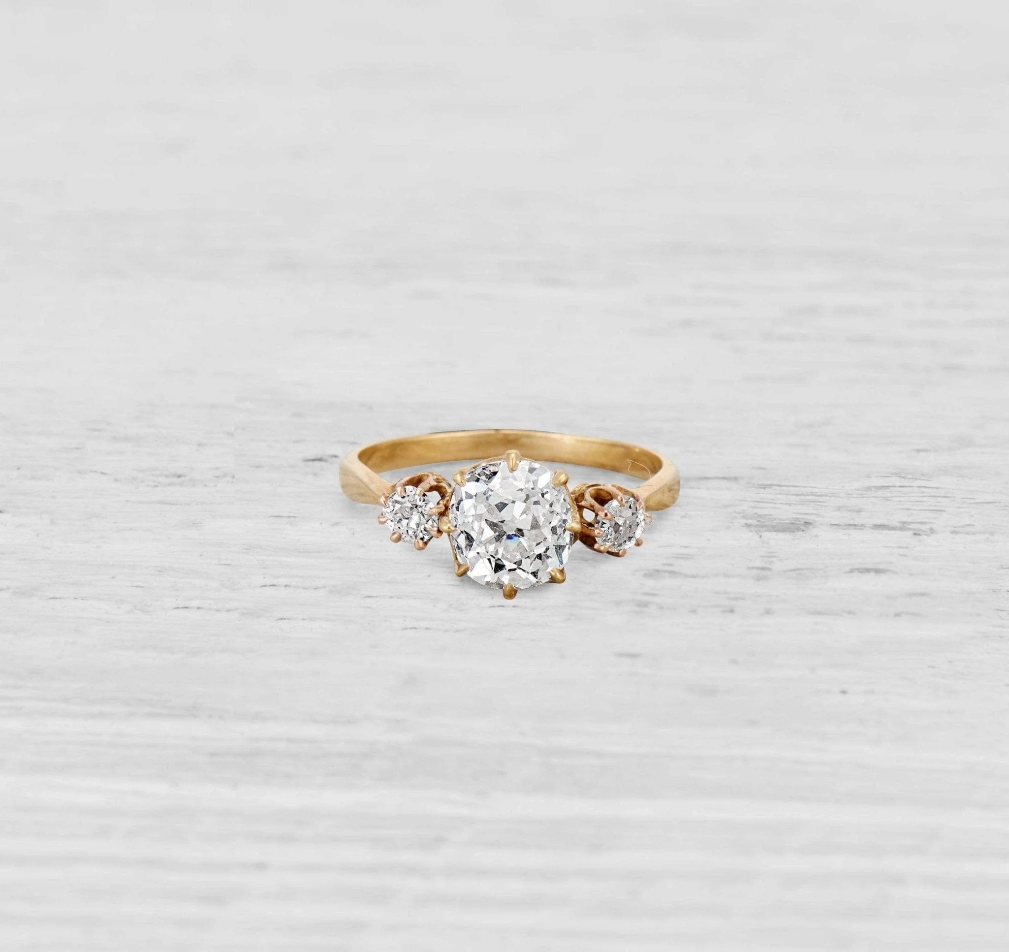 1.46 CARAT ANTIQUE DIAMOND ENGAGEMENT RING - Image 2