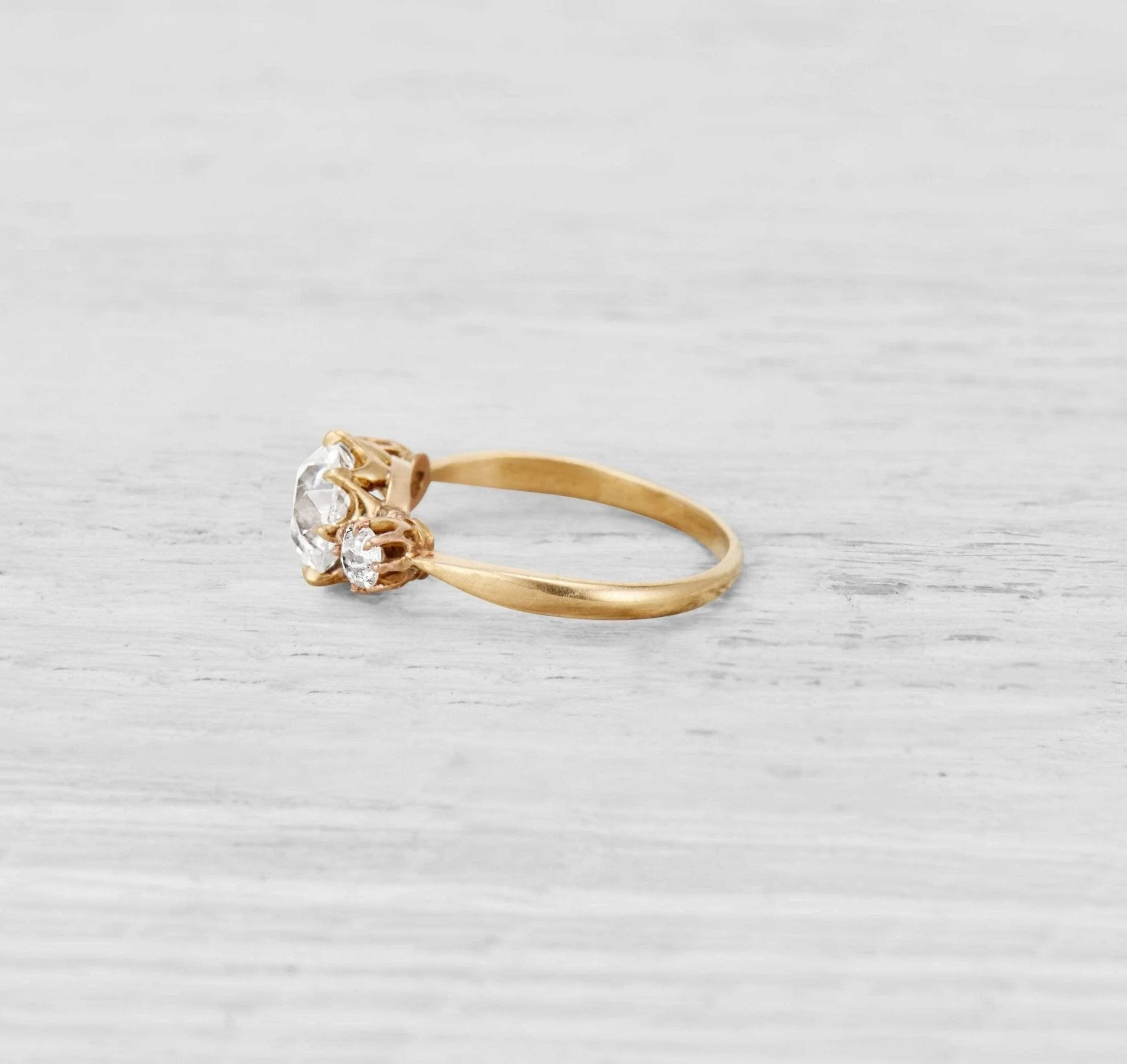 1.46 CARAT ANTIQUE DIAMOND ENGAGEMENT RING - Image 3