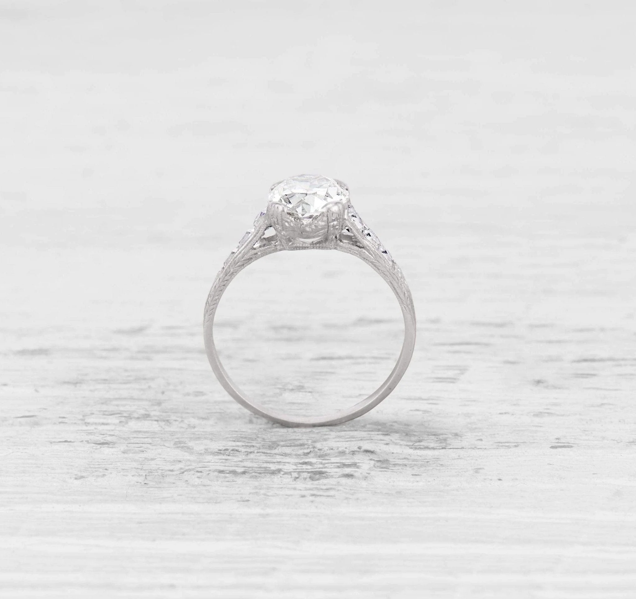 1.46 CARAT ART DECO DIAMOND ENGAGEMENT RING - Image 4