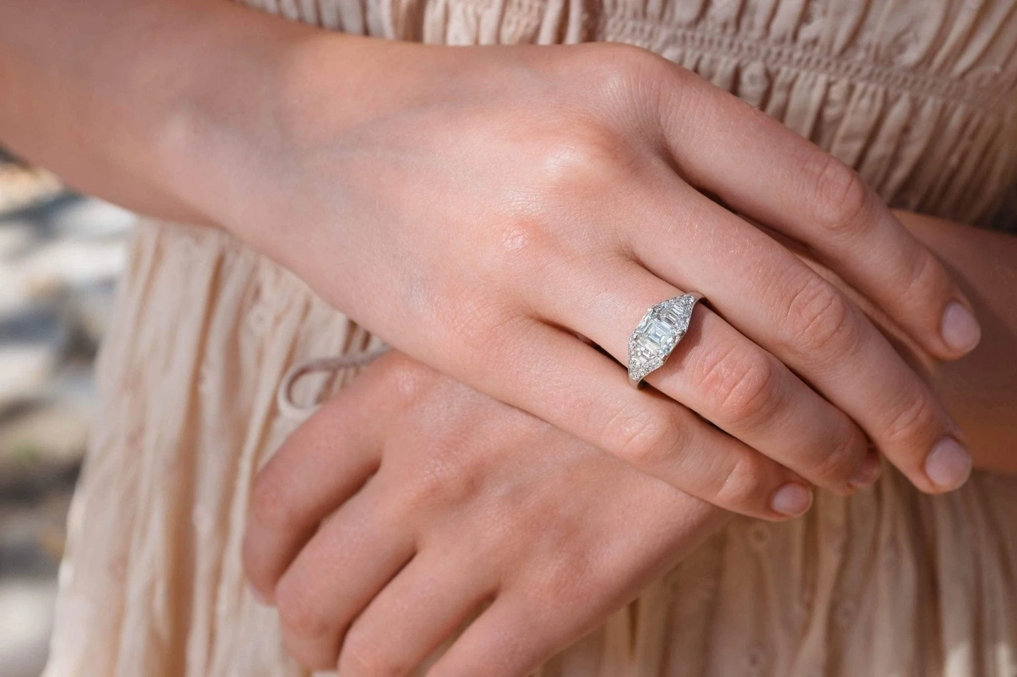 1.47 CARAT ART DECO DIAMOND ENGAGEMENT RING - Image 5