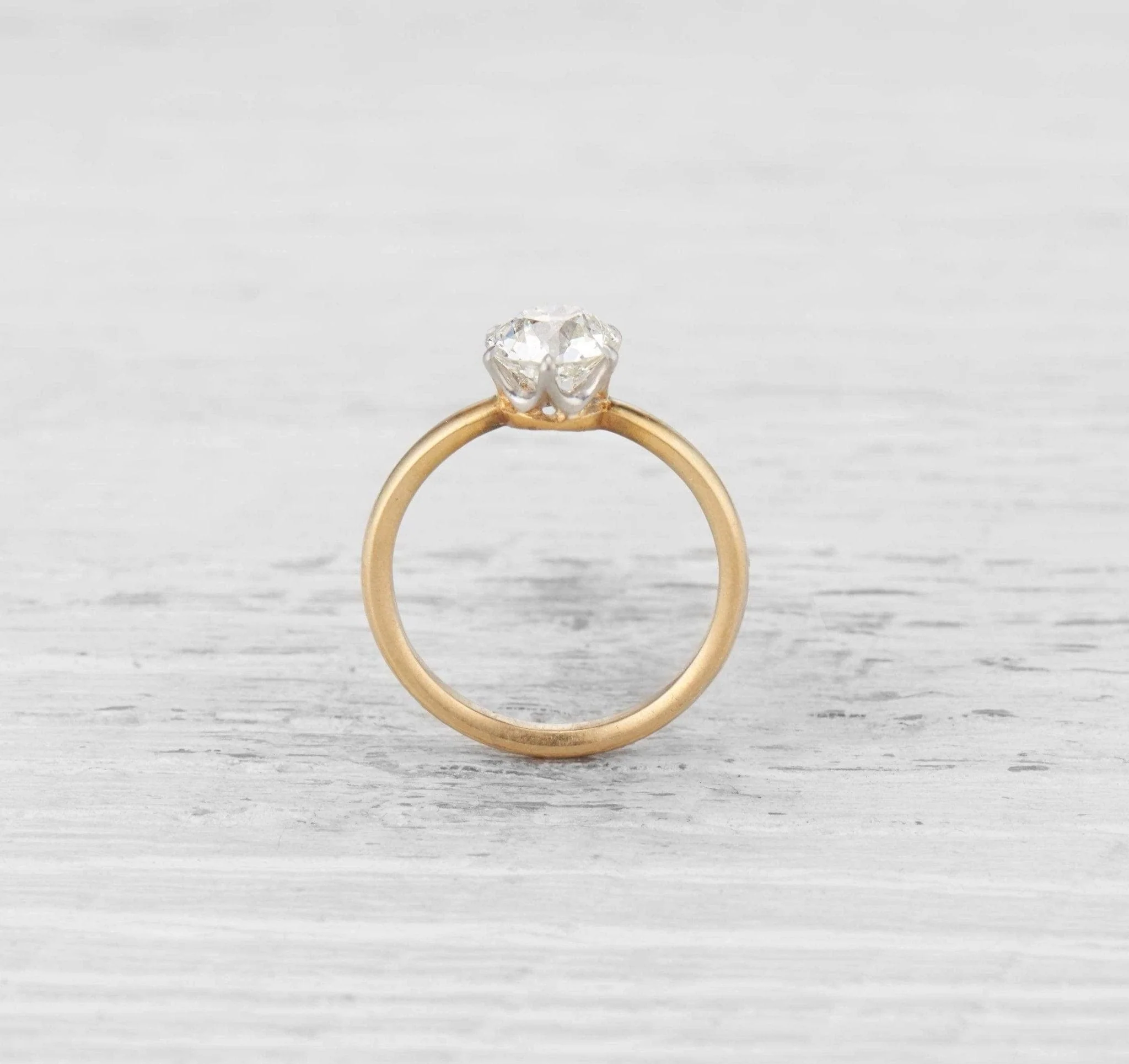 1.48 CARAT TIFFANY & CO. DIAMOND ENGAGEMENT RING - Image 4