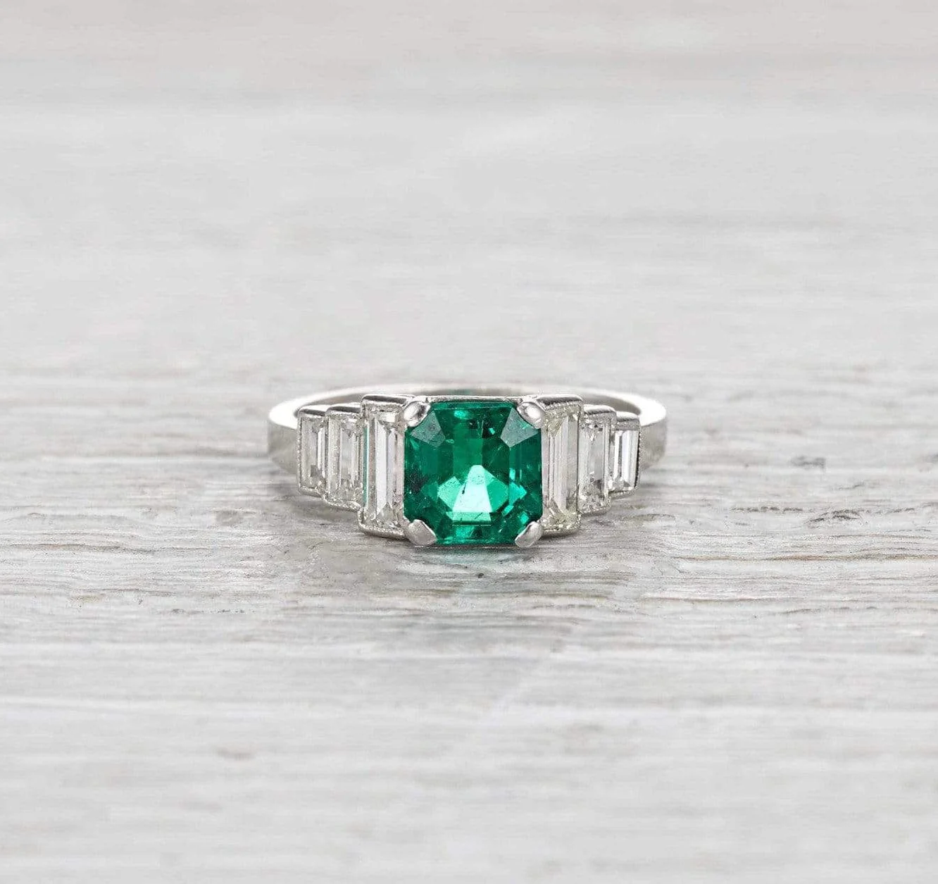1.50 Carat Art Deco Emerald Engagement Ring - Image 2