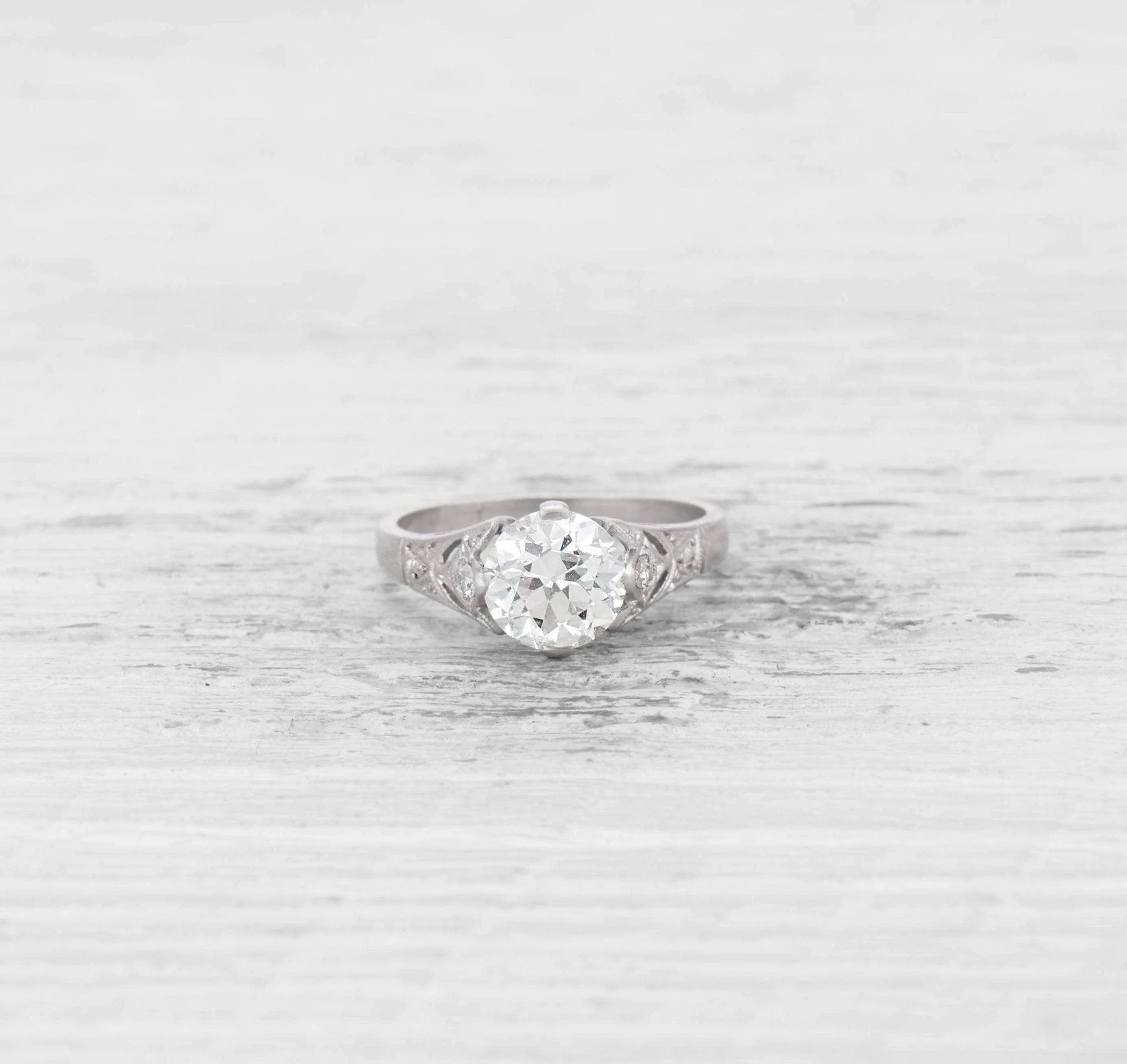 1.51 CARAT EARLY ART DECO DIAMOND ENGAGEMENT RING - Image 2