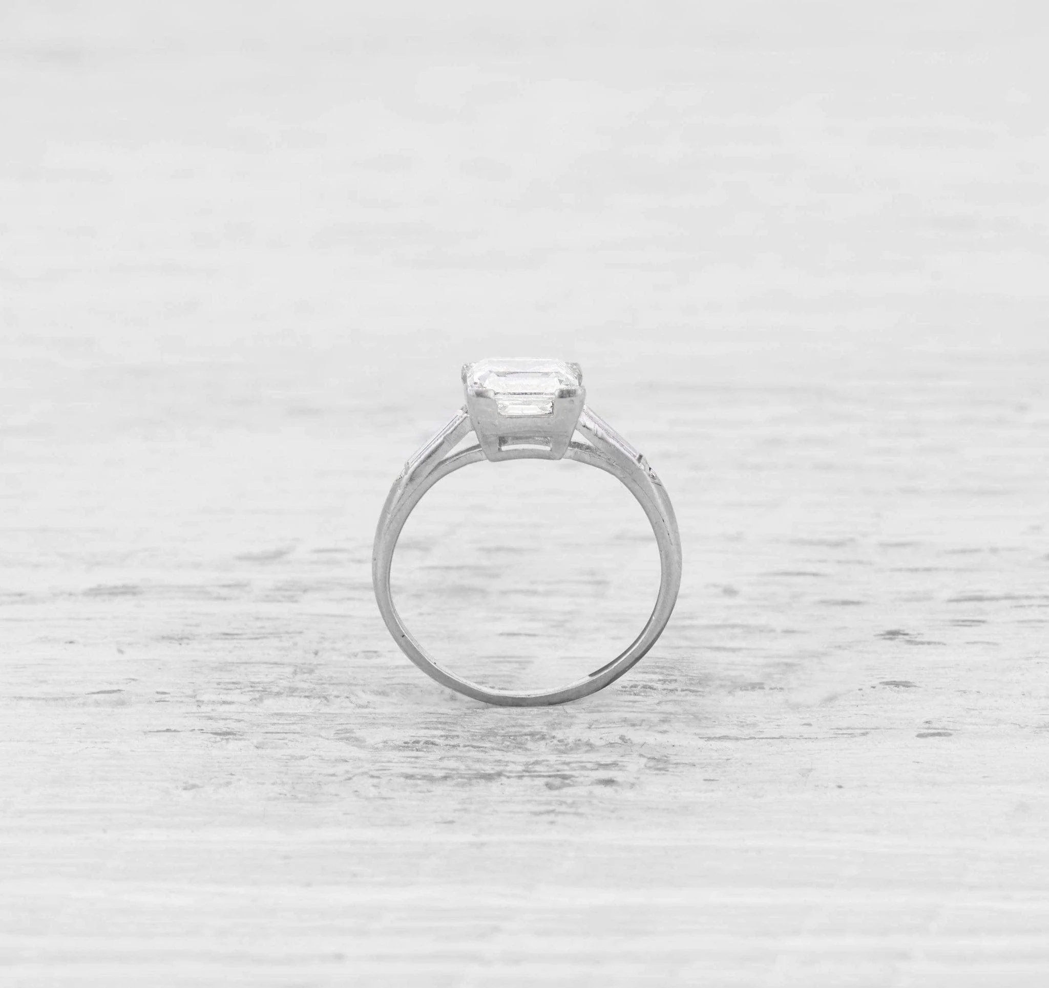 1.52 ART DECO SQUARE-CUT DIAMOND ENGAGEMENT RING - Image 4