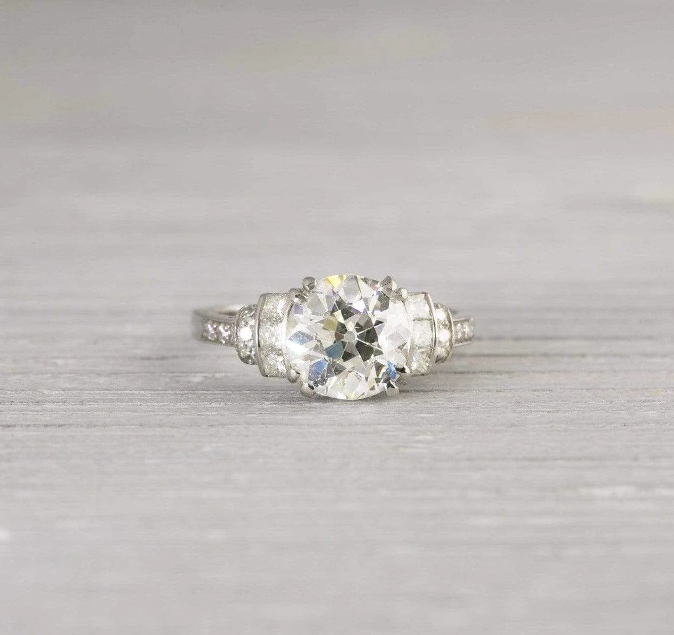 1.52 Carat Vintage Diamond Engagement Ring - Image 2