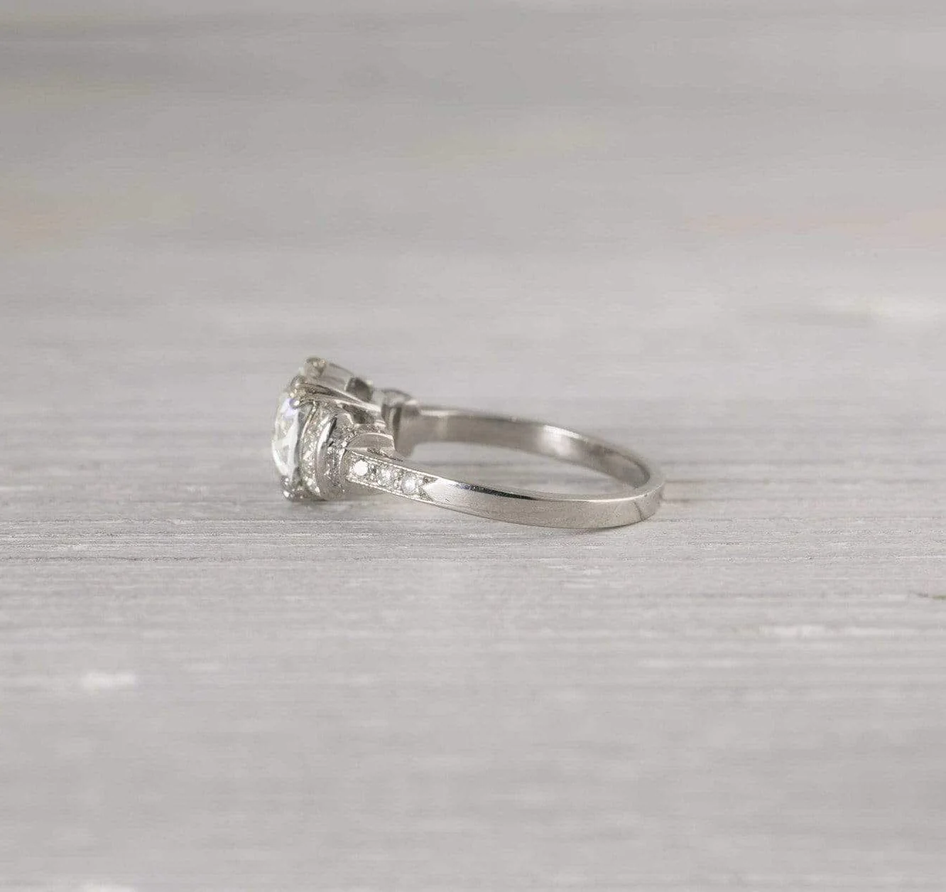 1.52 Carat Vintage Diamond Engagement Ring - Image 4