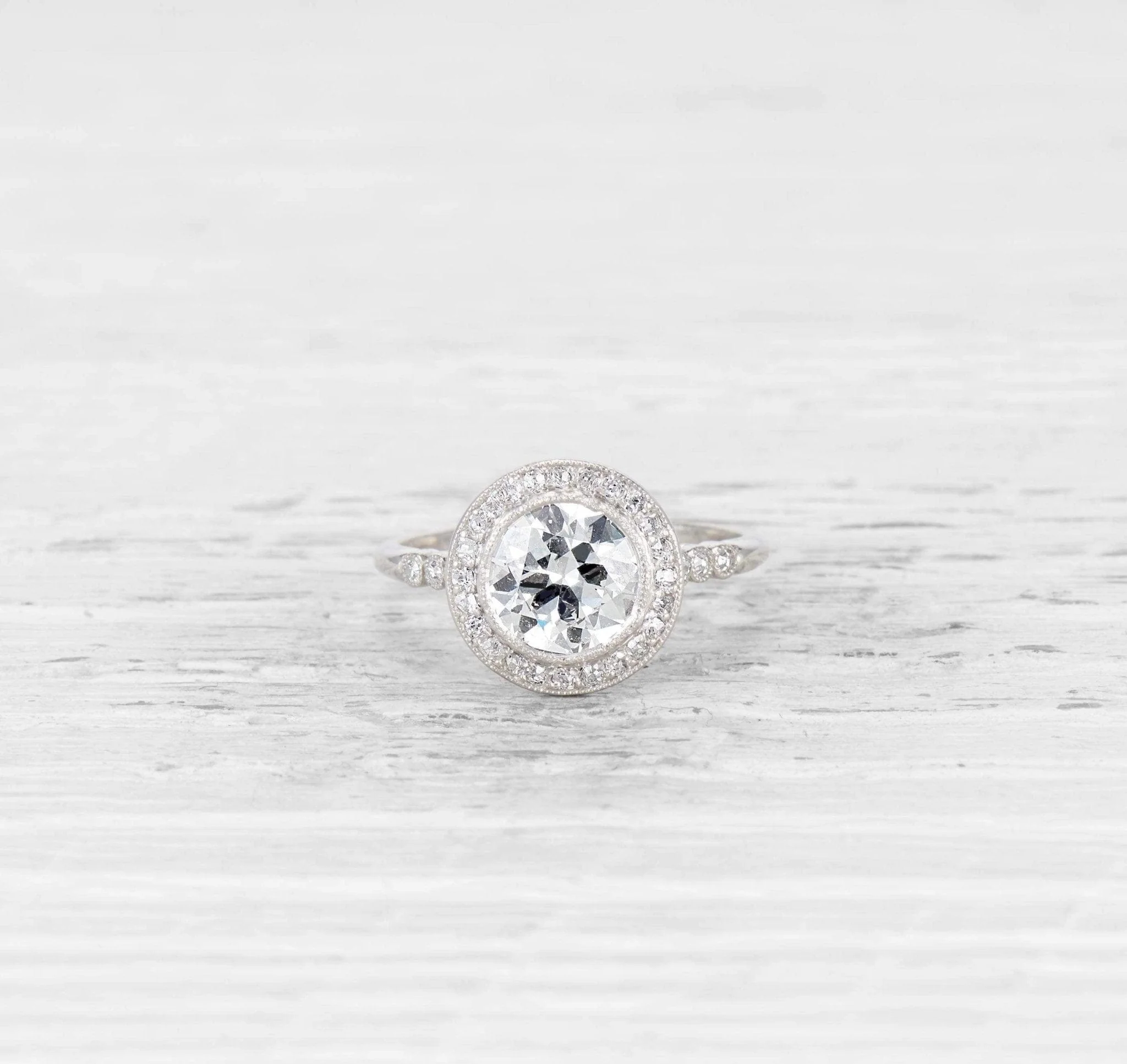 1.54 CARAT EARLY ART DECO DIAMOND ENGAGEMENT RING - Image 2