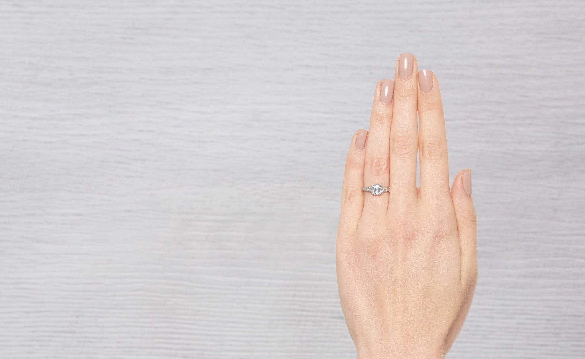 1.55 Carat Late Art Deco Diamond Engagement Ring - Image 5