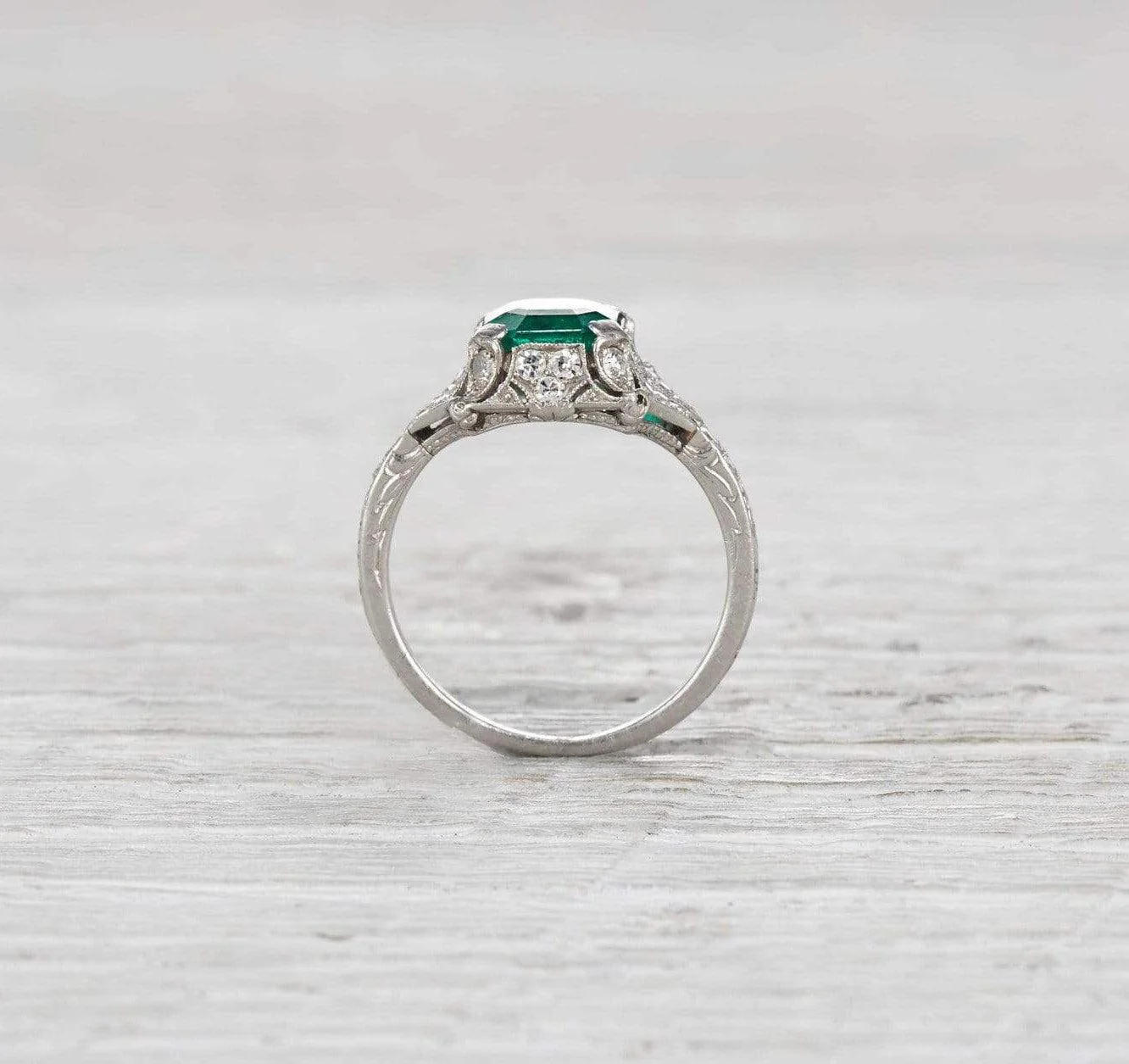1.60 Carat Art Deco Emerald Ring - Image 3