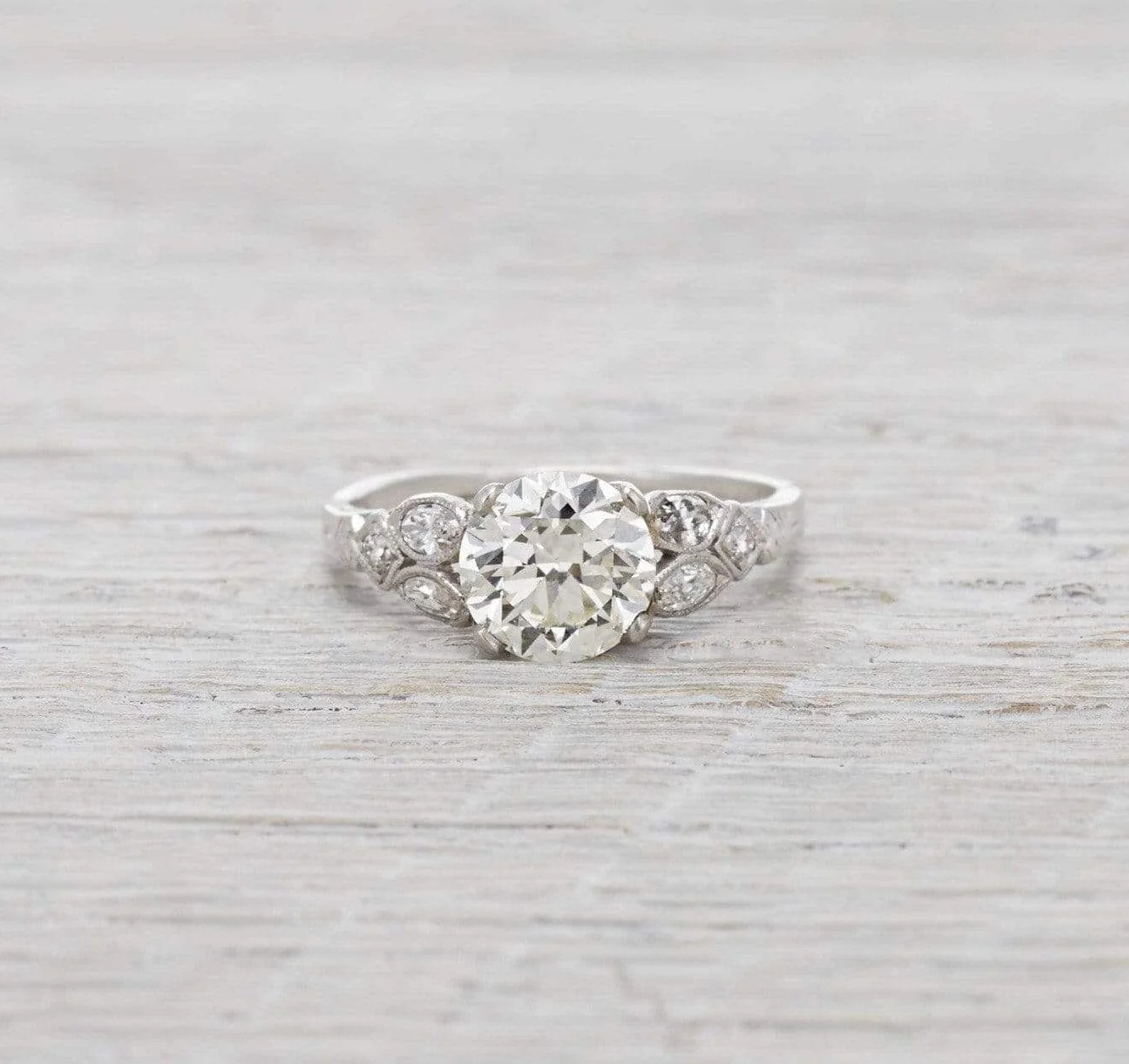 1.61 Carat Art Deco Diamond Engagement Ring - Image 2