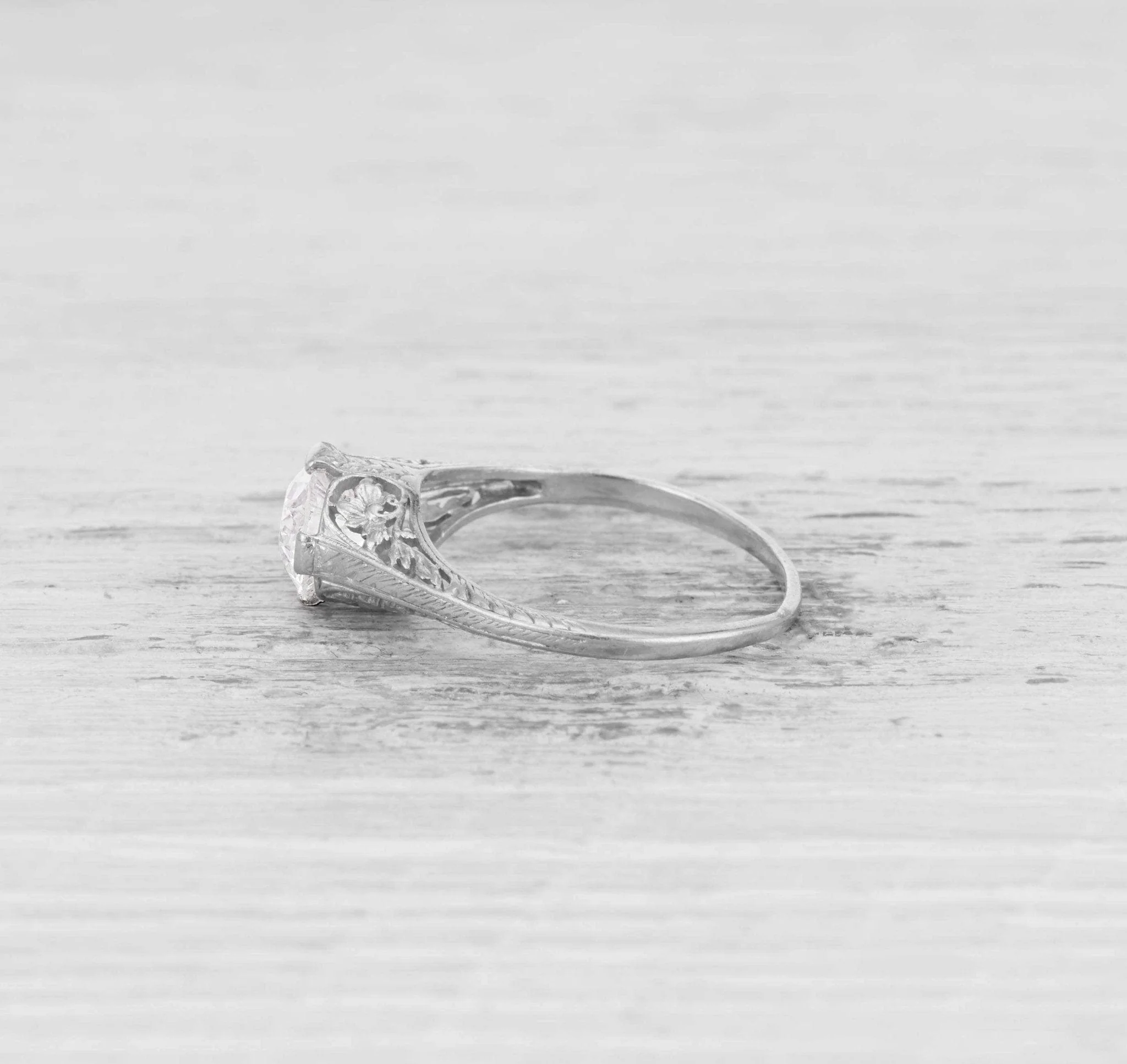 1.71 CARAT EDWARDIAN DIAMOND ENGAGEMENT RING - Image 3